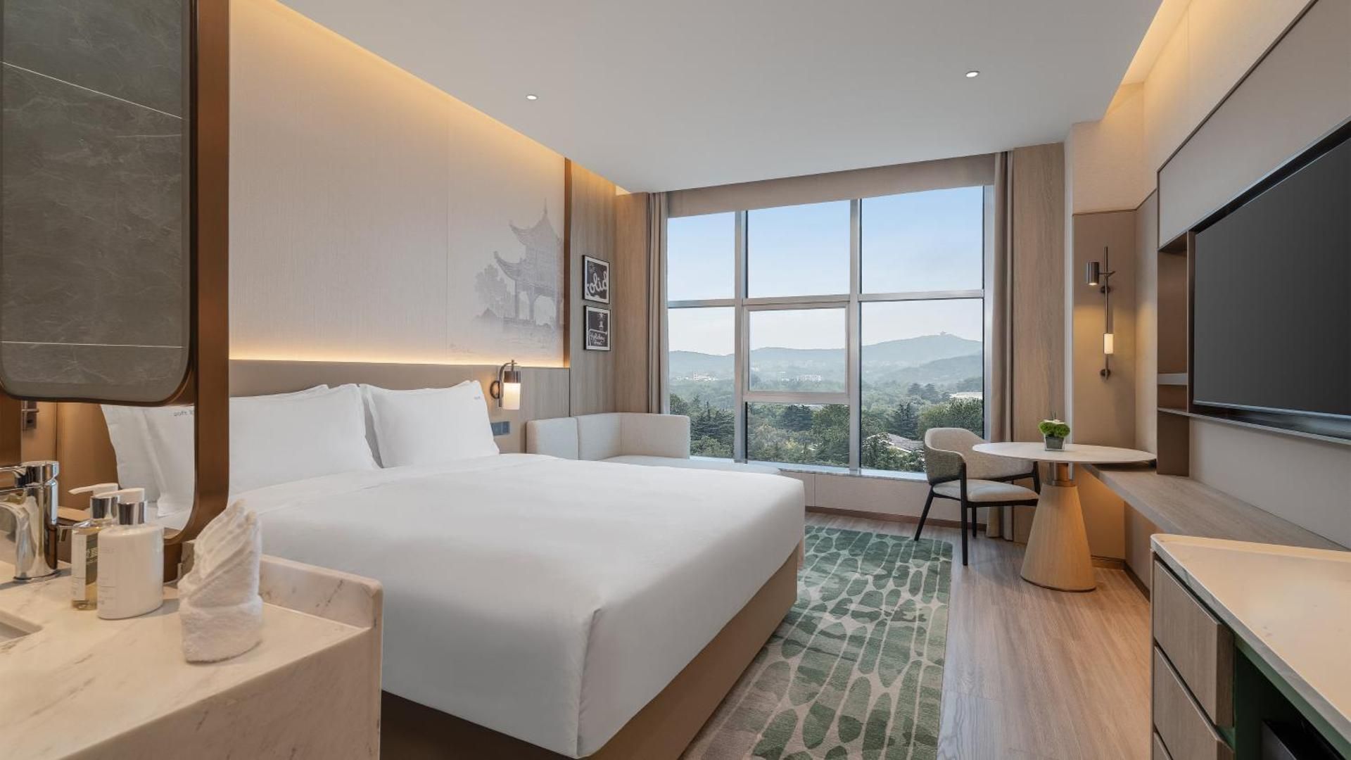Standard King Room