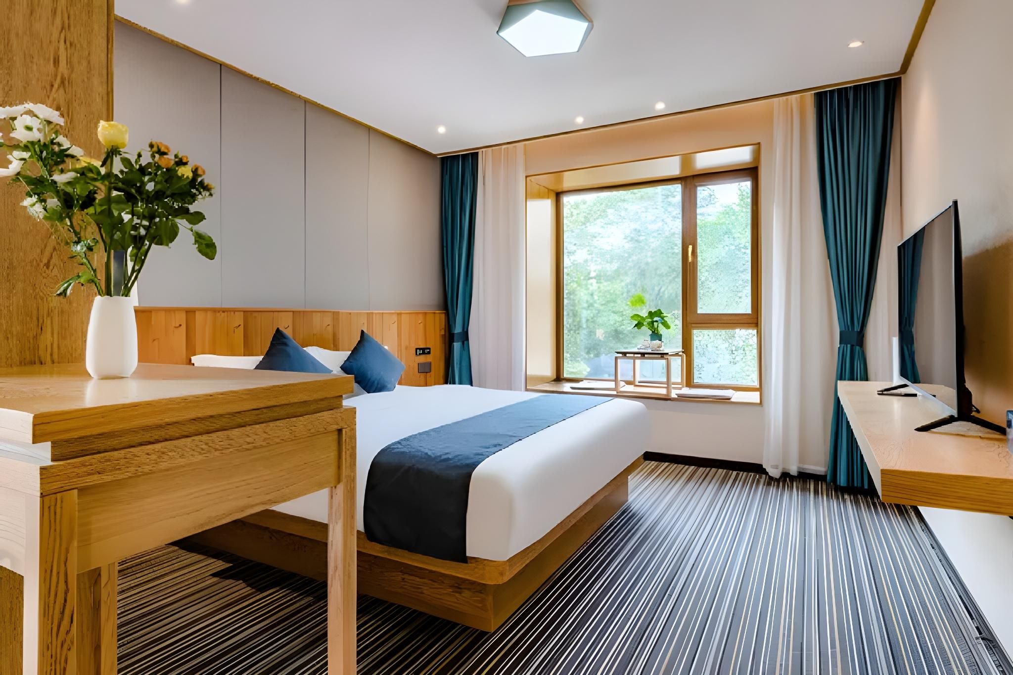 GTR - Guest Room with One 1.8M Bed