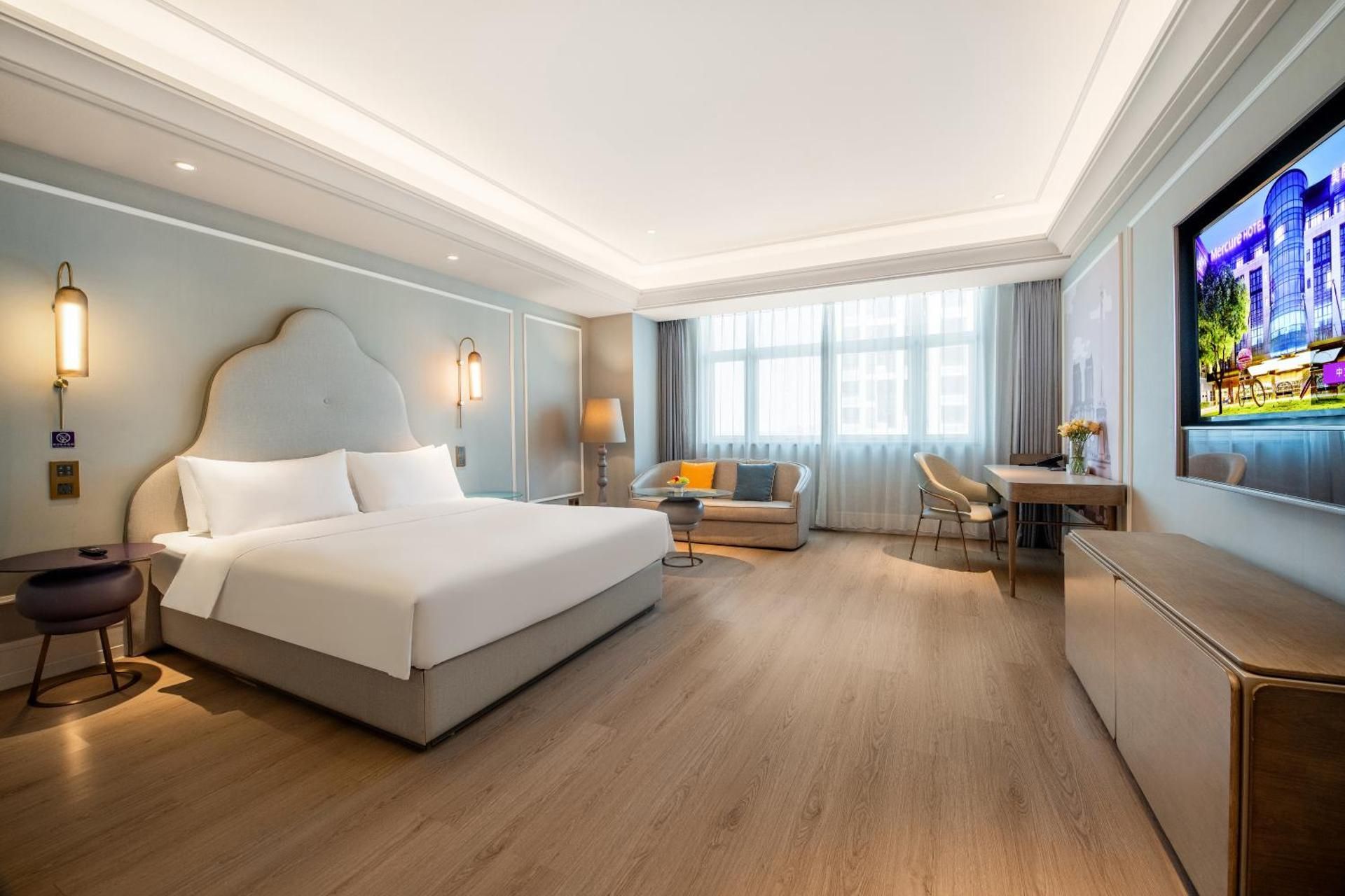 Deluxe King Room