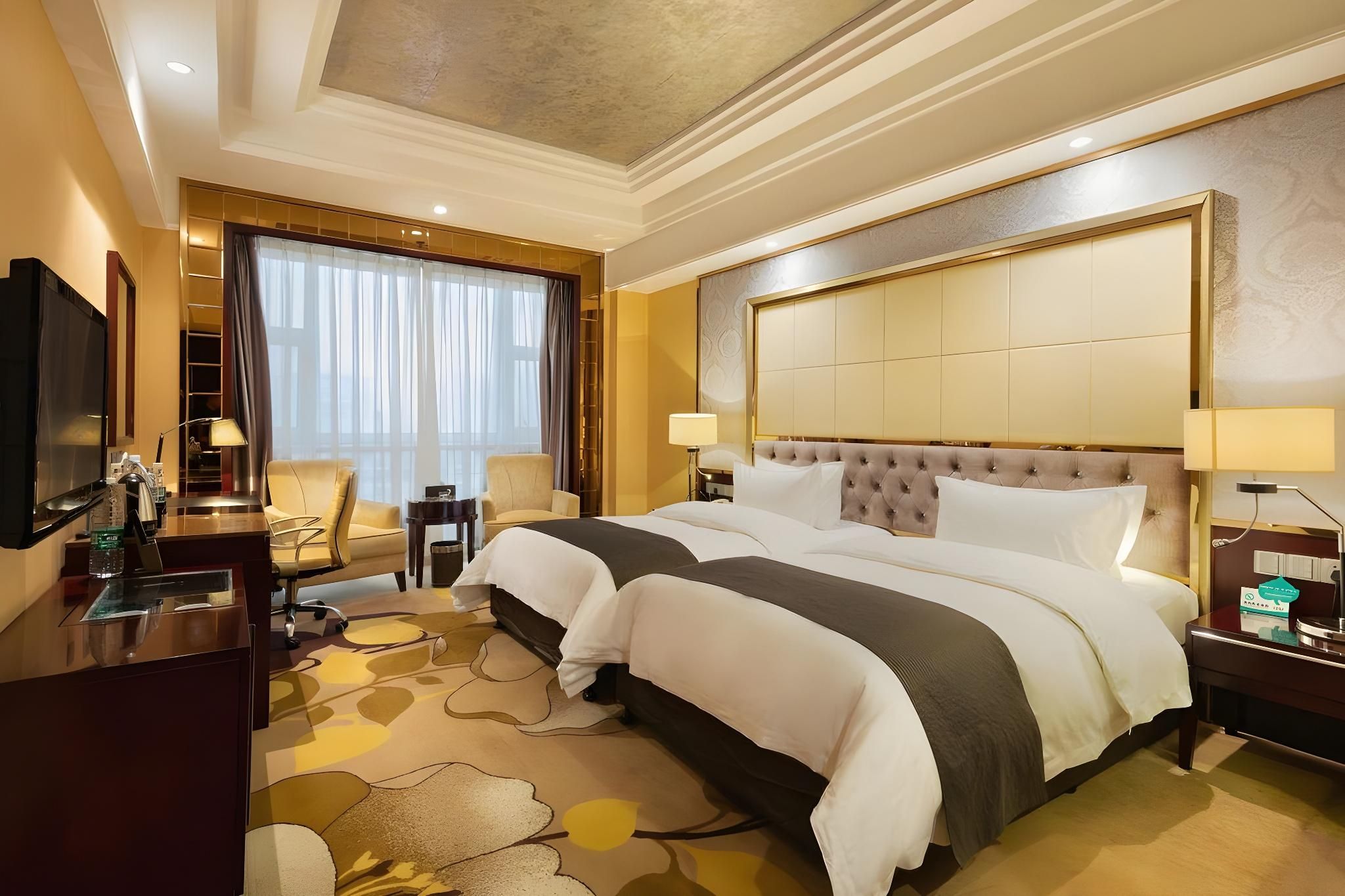 Standard 2-Bed Room