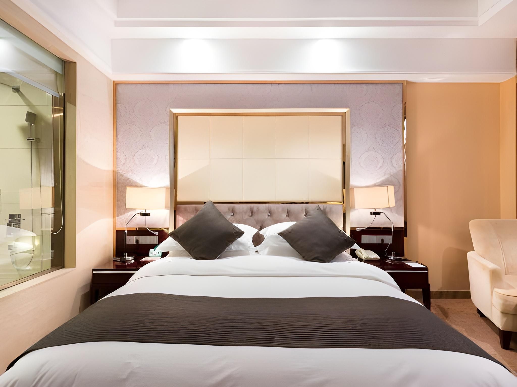 Selected Queen Room