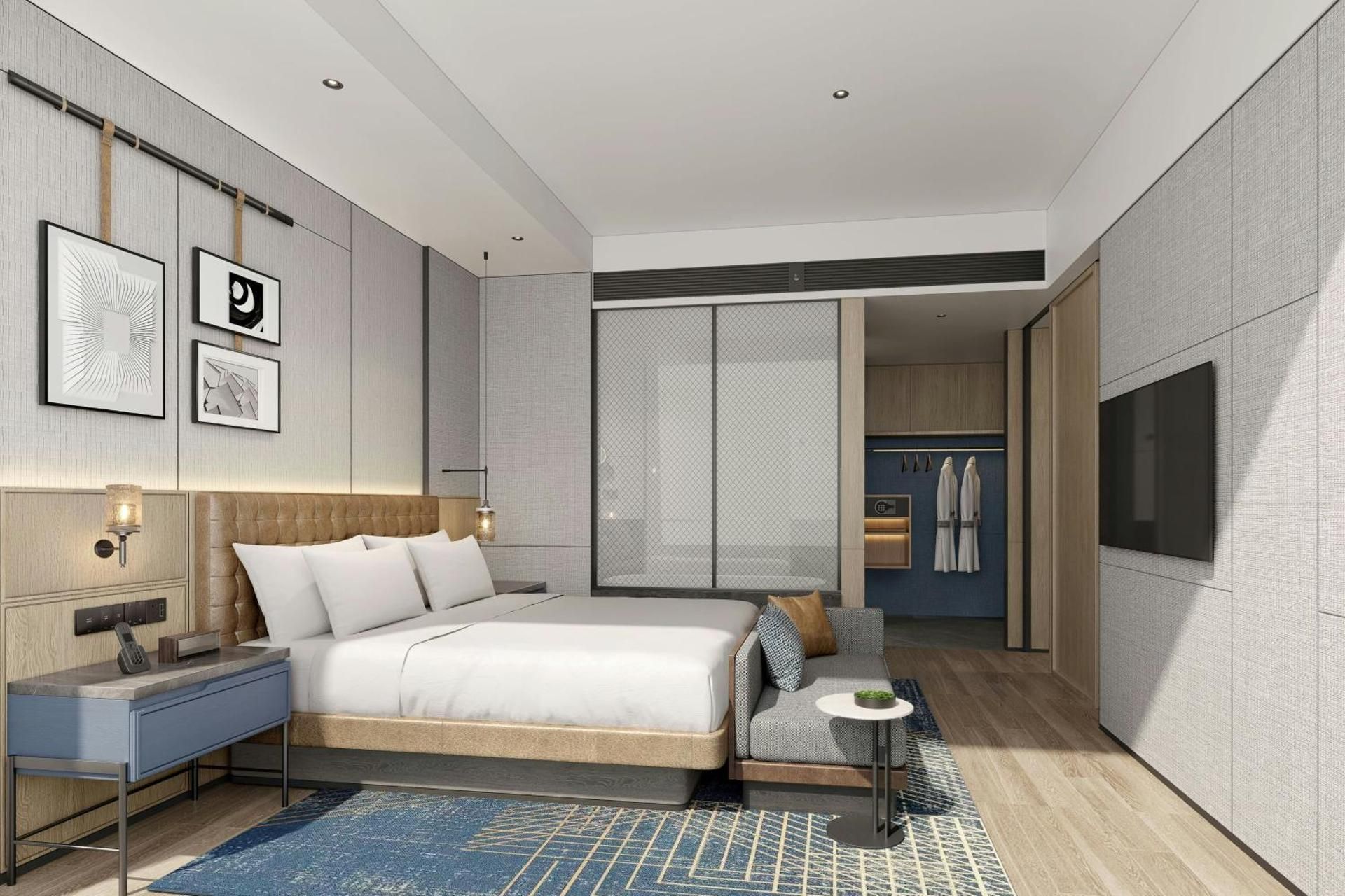 King Suite with Mountain View