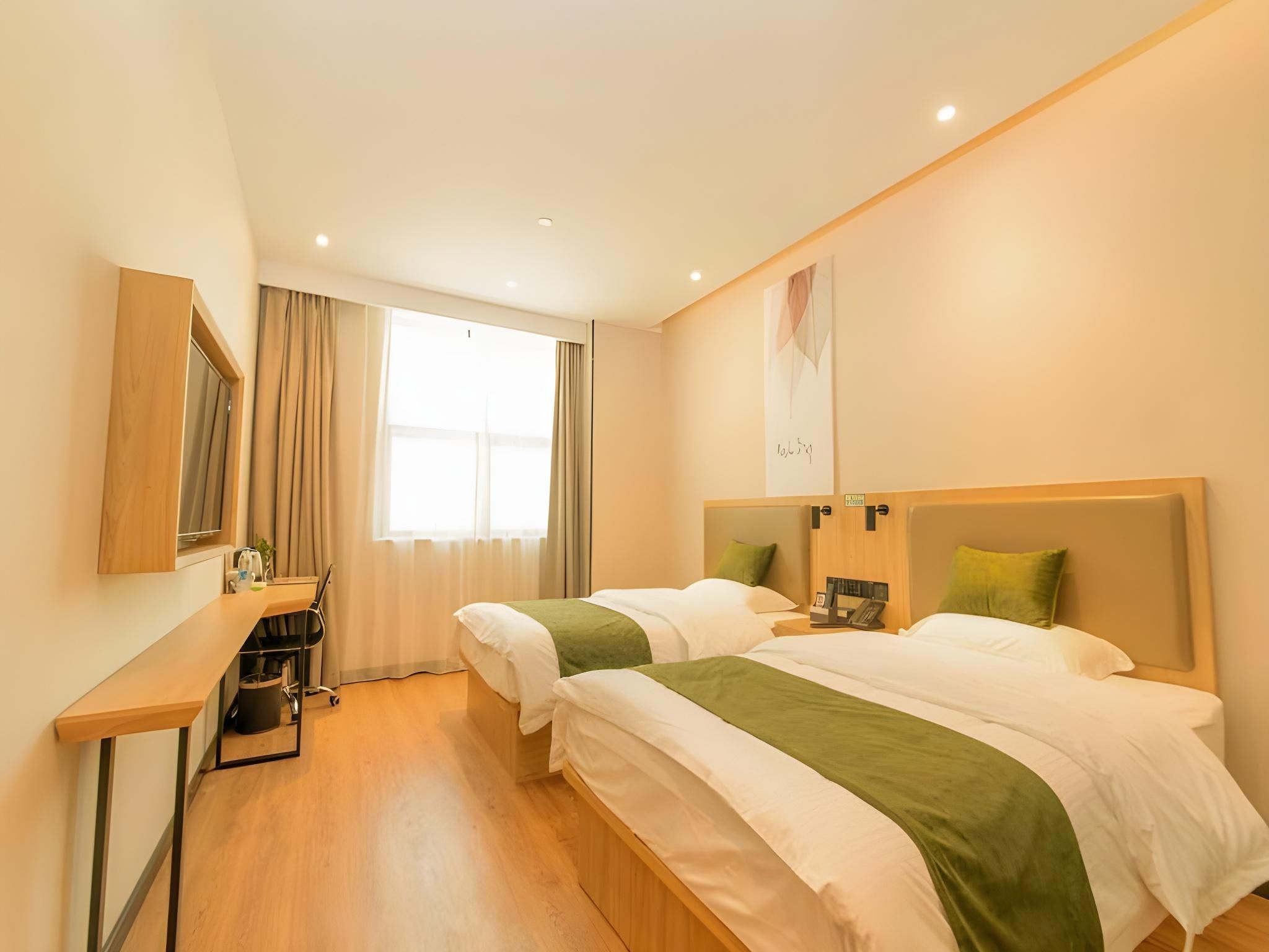2 Bed Twin Superior Room