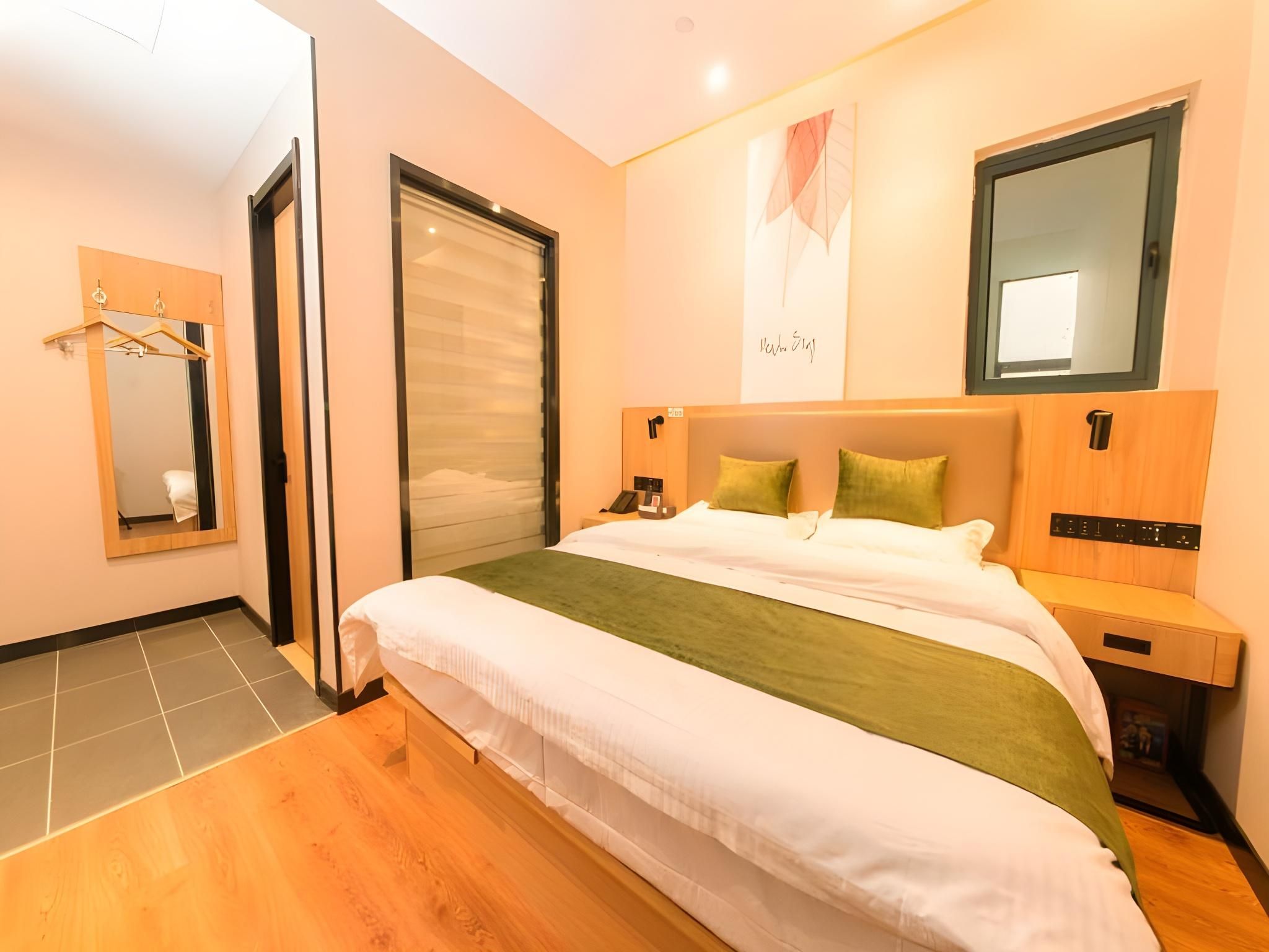 GTI - Promotion 1 Bed Guest Room, No Window