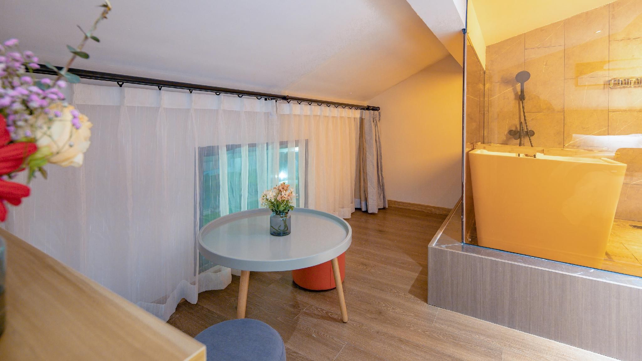 GTI - 1 Bed Guest Room, 1.5M Bed