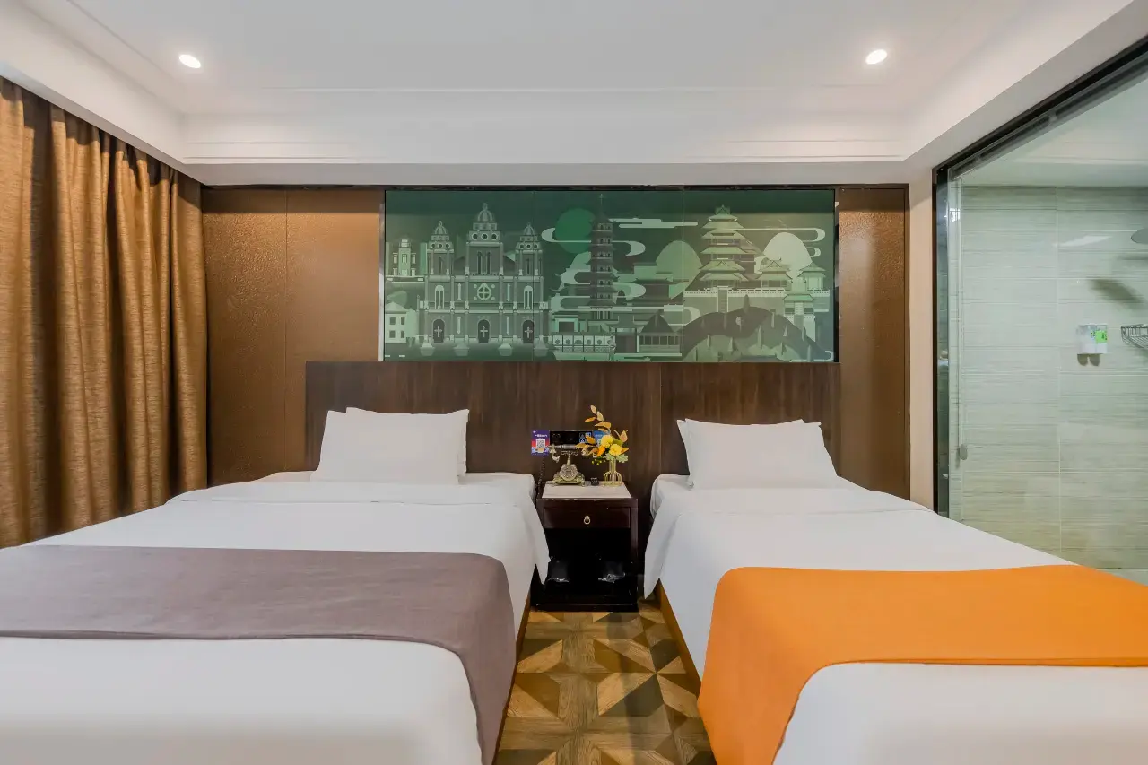 Wink Luxe Cityview