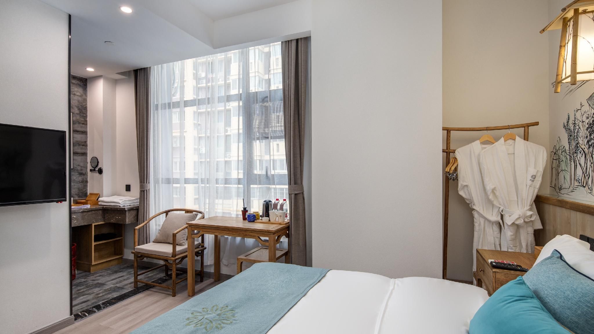 Floral Hotel Guixin Tingyuan Queen Studio 2