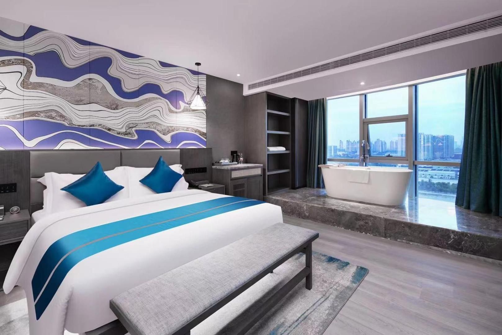 CEO Suite
