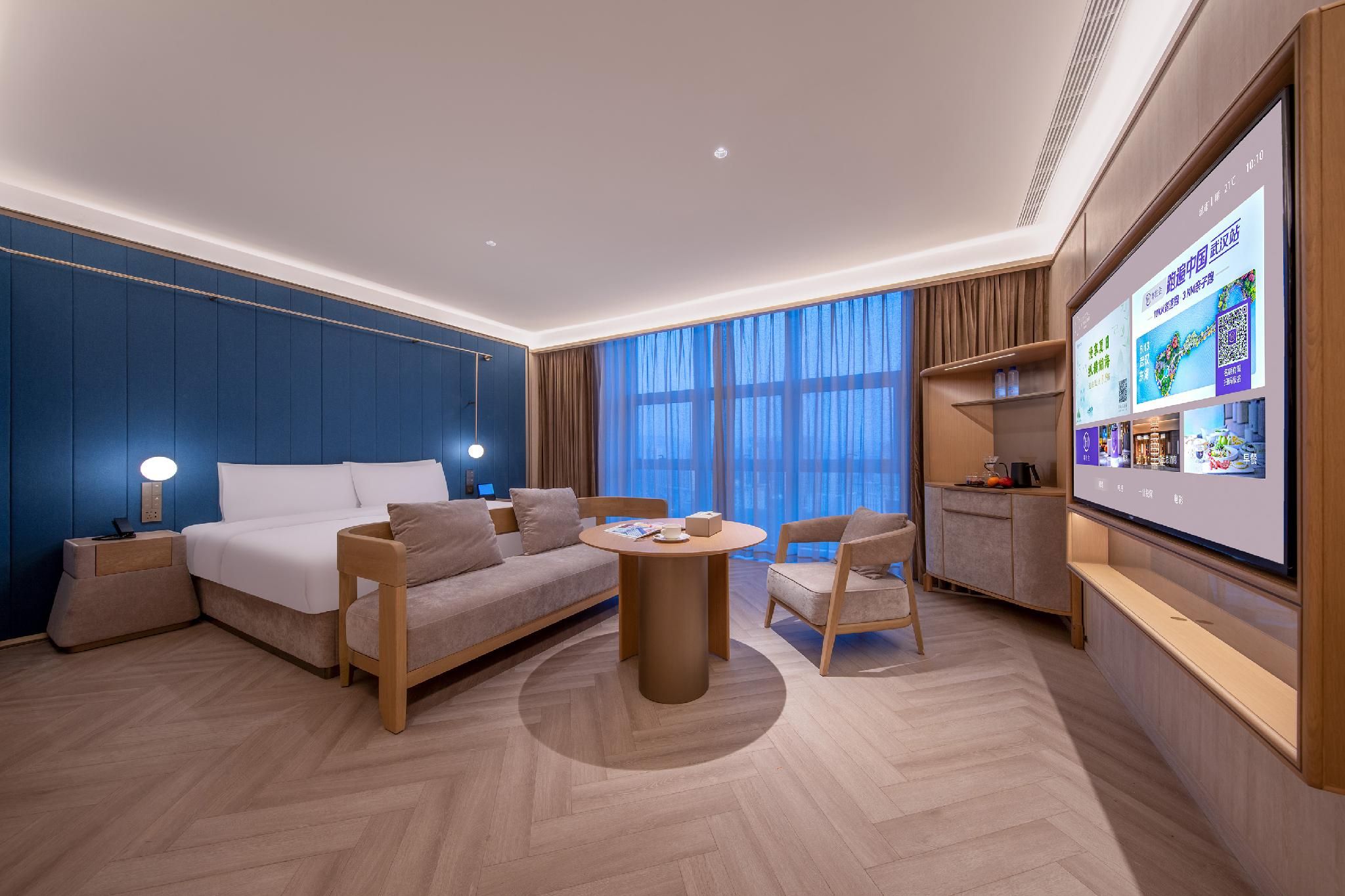 Huazhu - Executive Bed Room