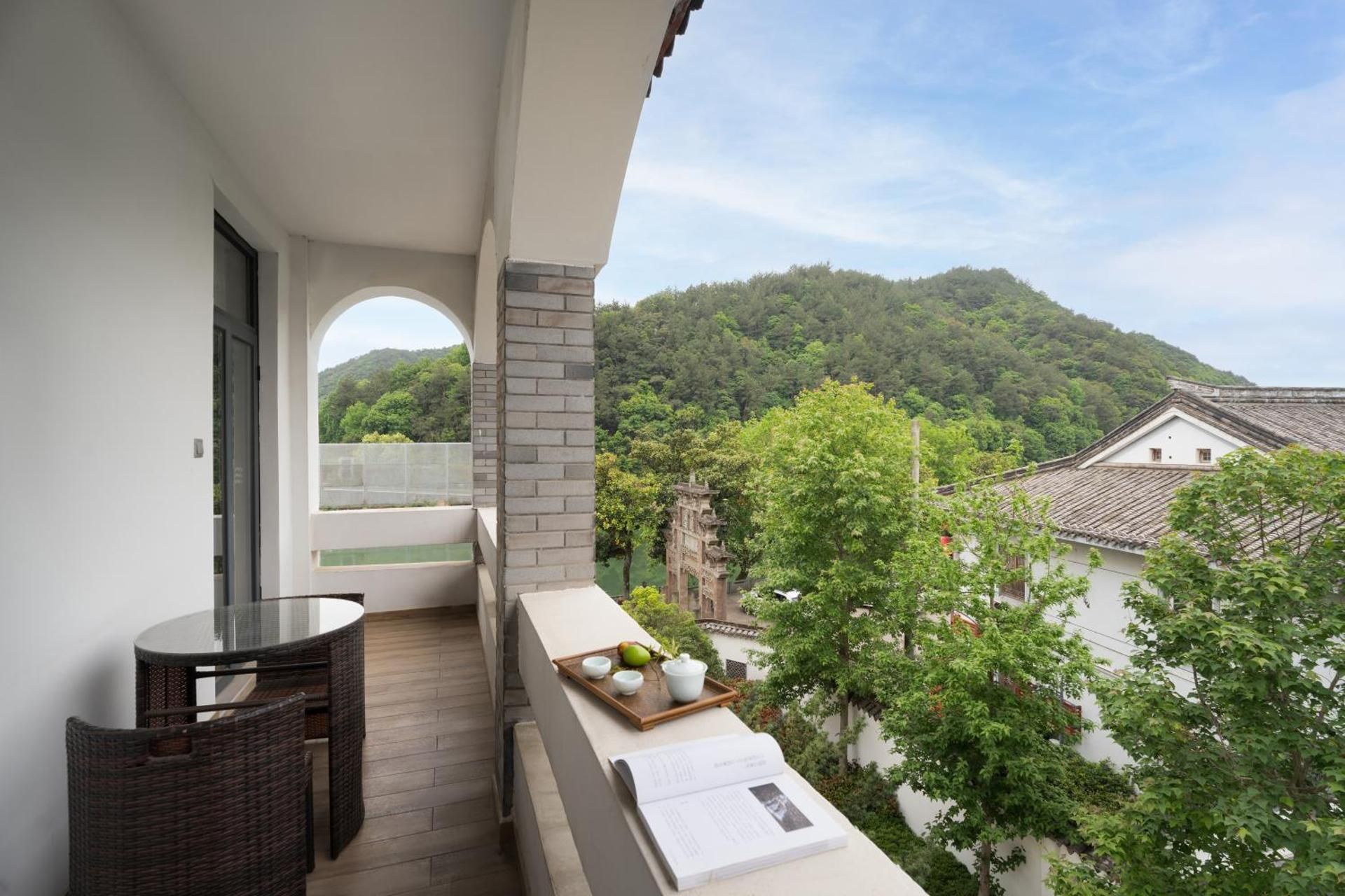 King Room with Lake View