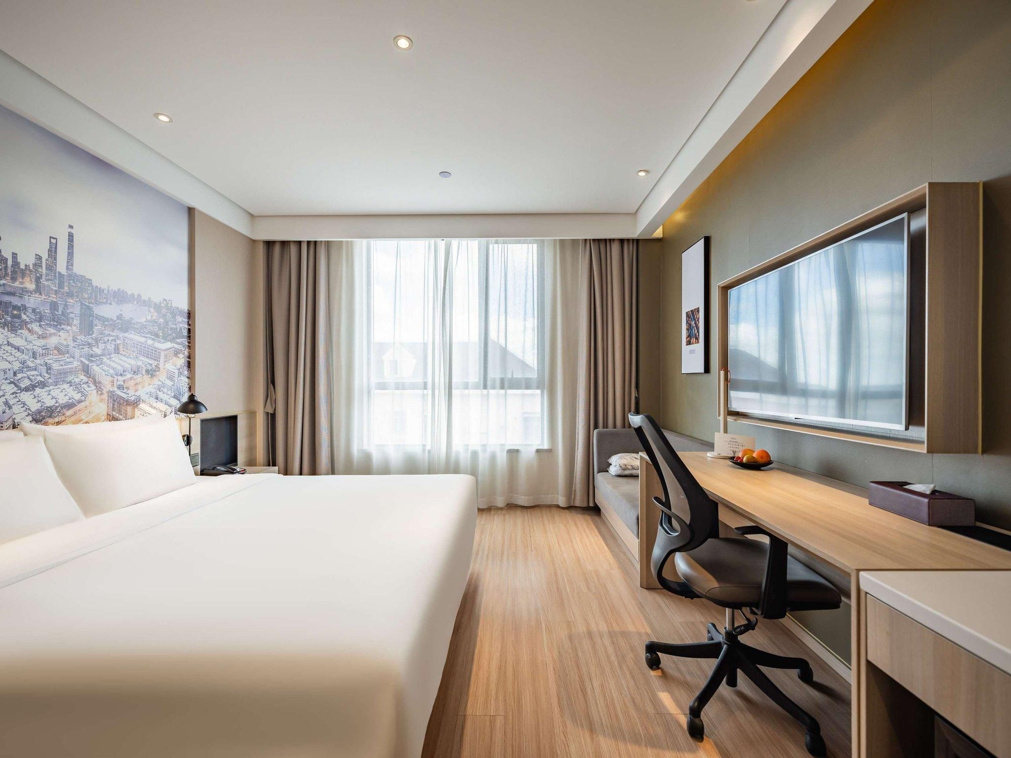 Privilege Room, One King-size Bed