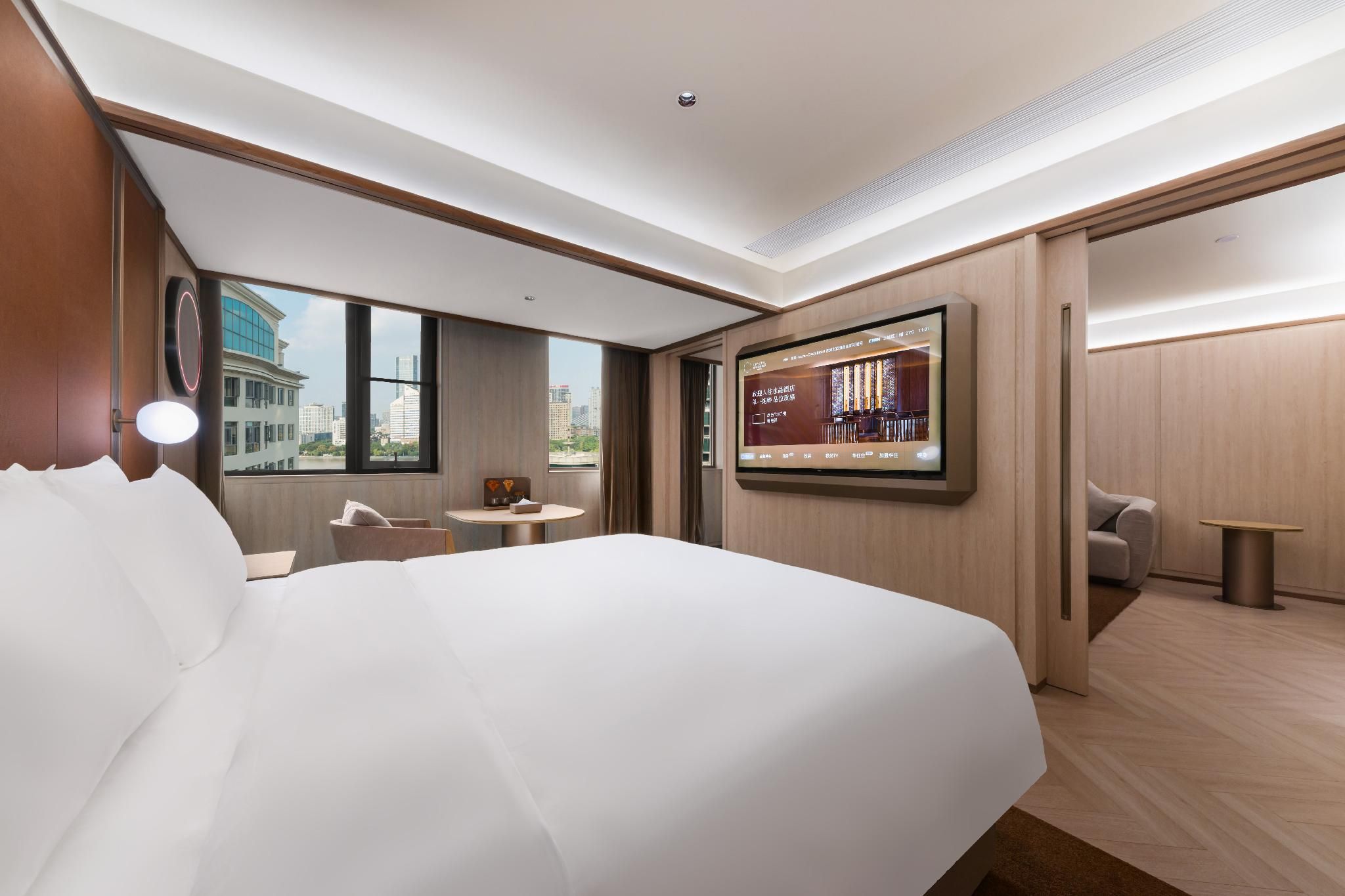 Huazhu - Executive Suite