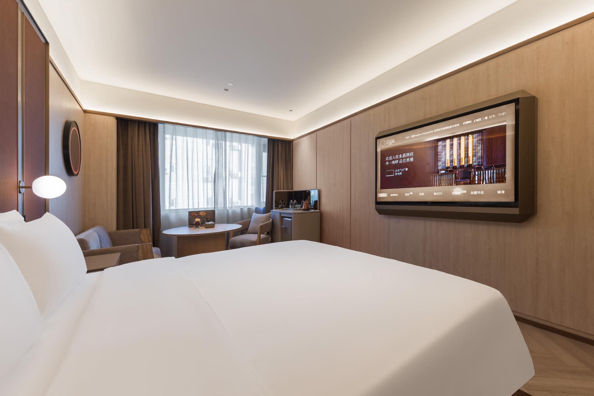 Deluxe Room Queen