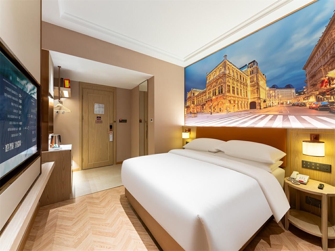 Standard - Queen Room