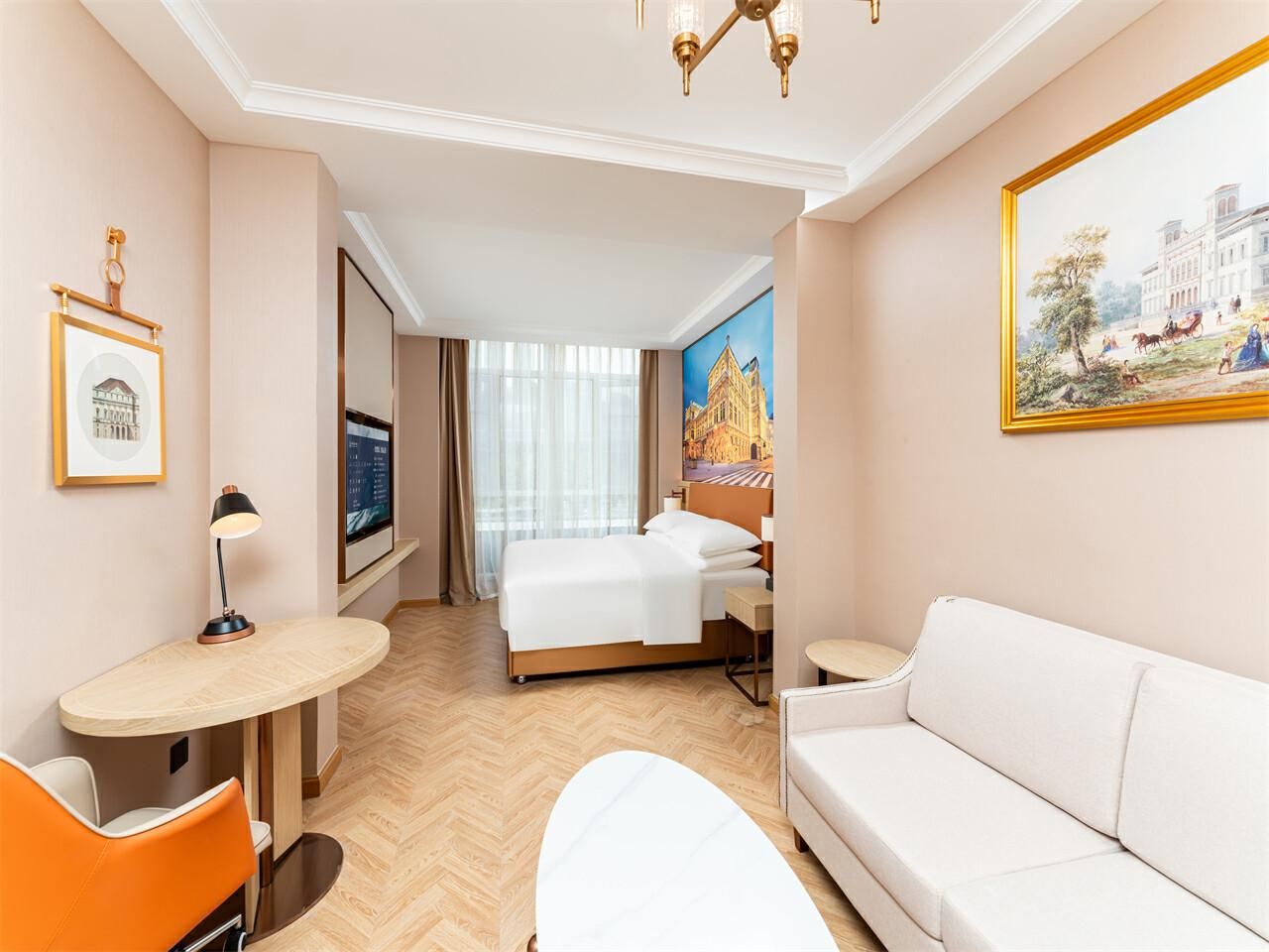Business King Room