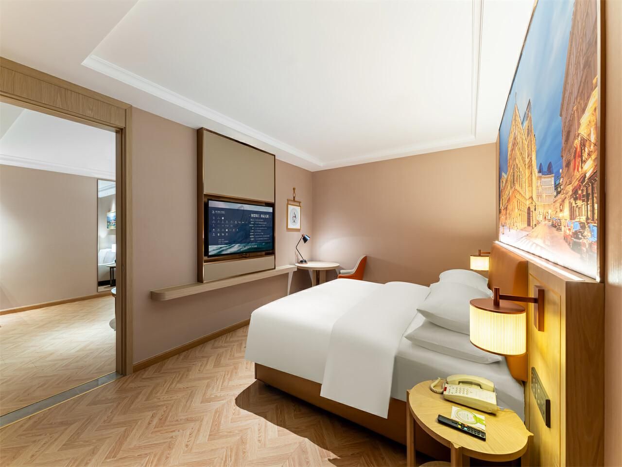 Deluxe Suite