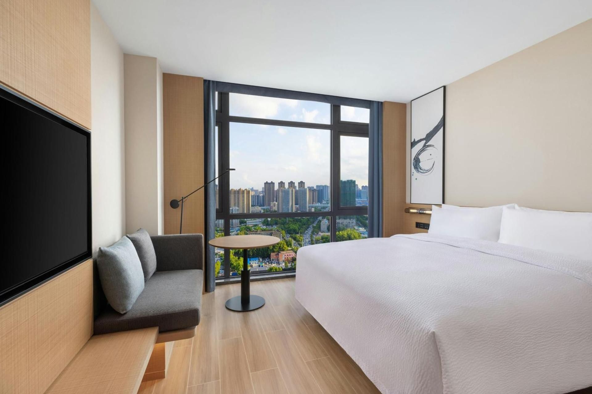 Refined King Room with City View