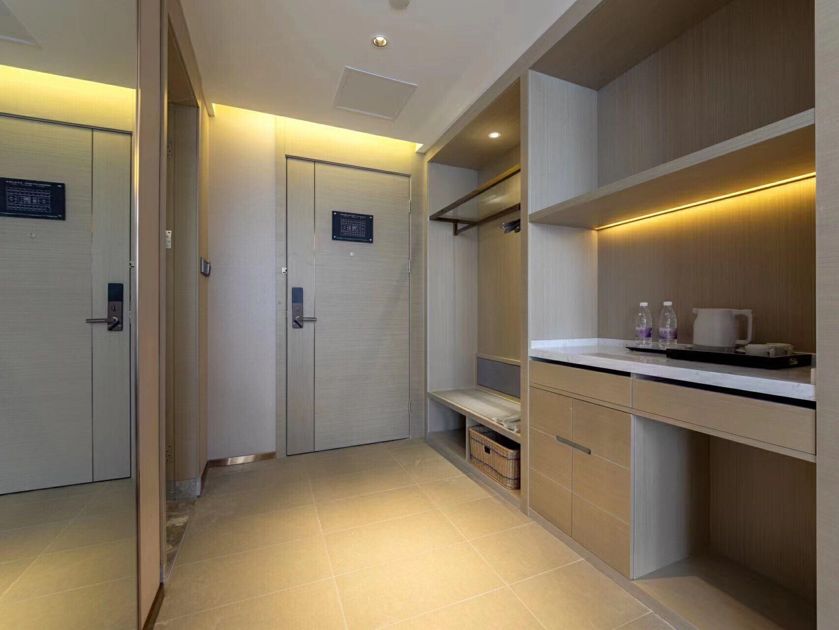 WH - 1 Bed Room, Lake View