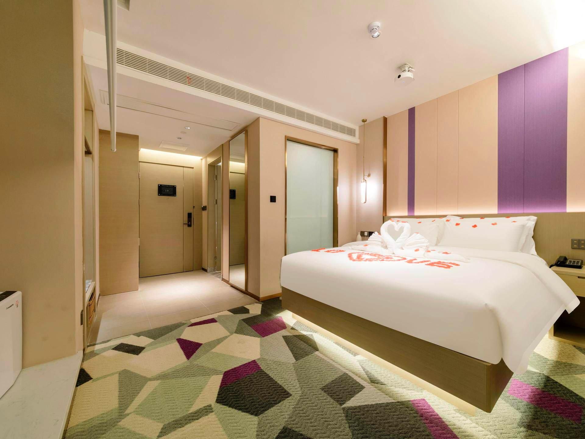 WH - Youxiang Romantic Room