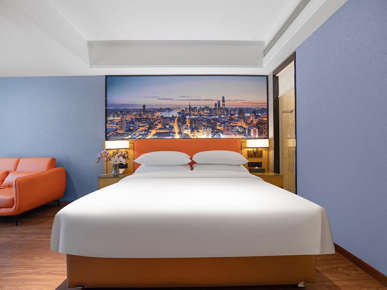 Deluxe Queen Room