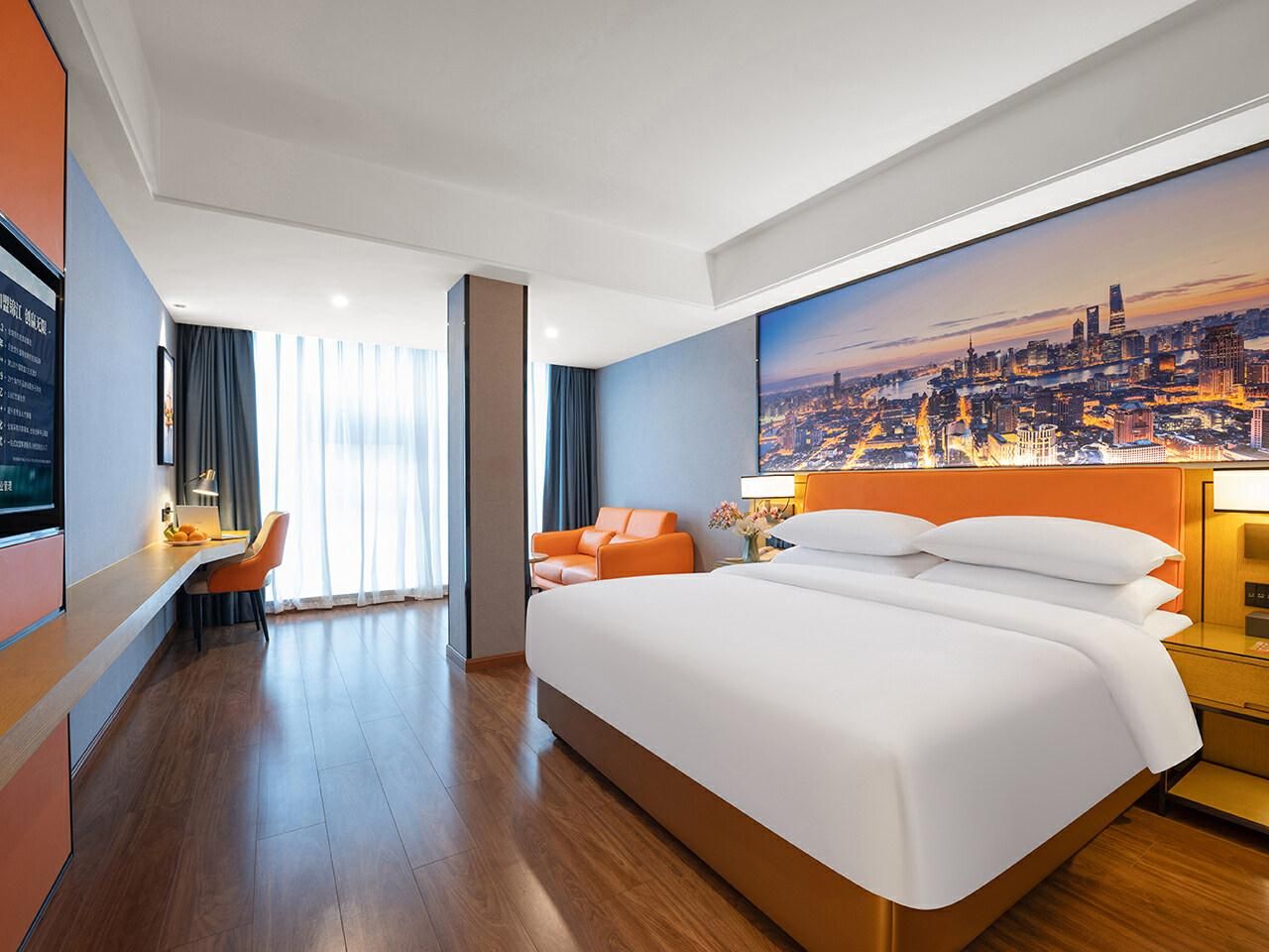 Deluxe Queen Room