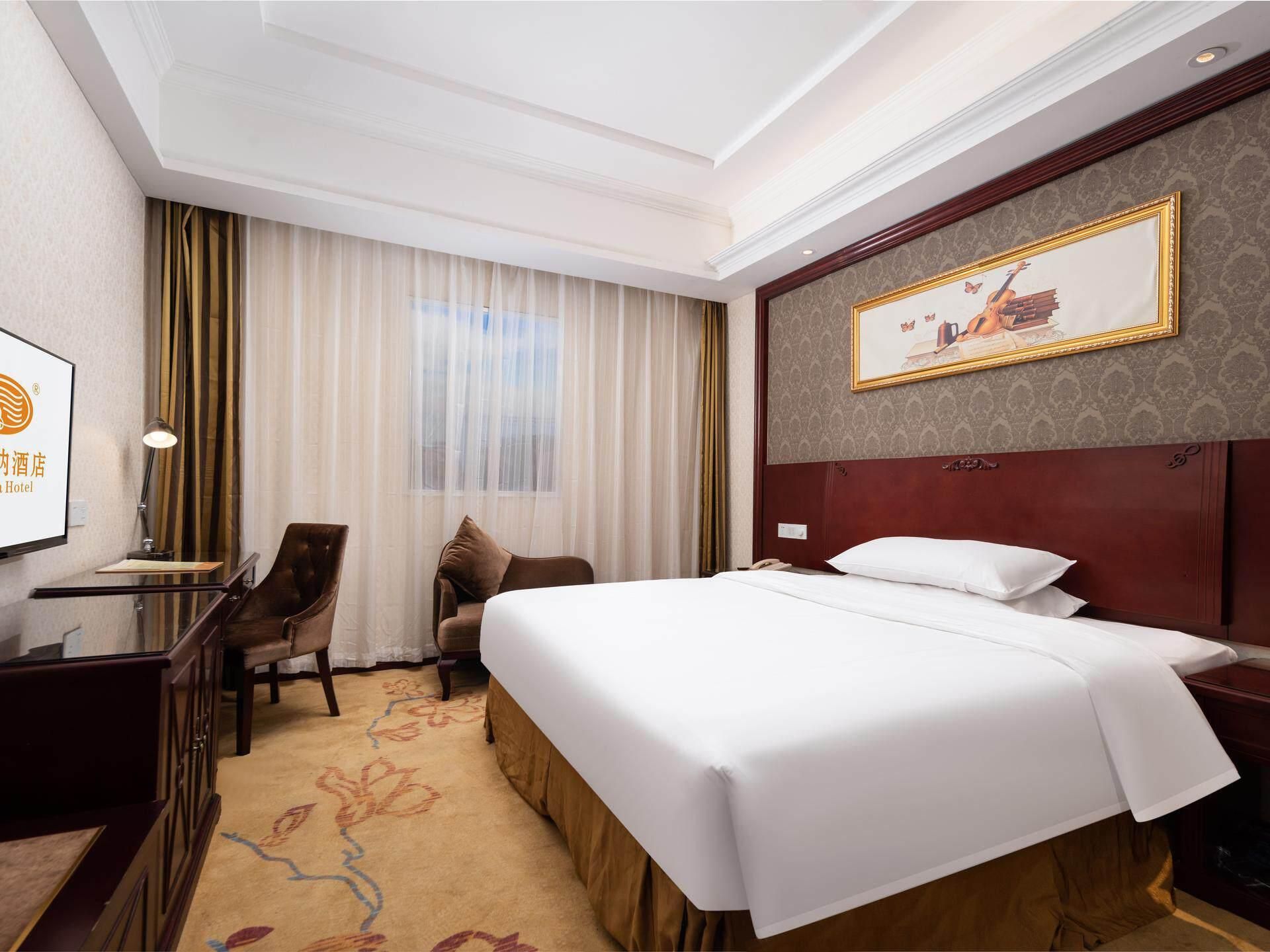Standard - Queen Room