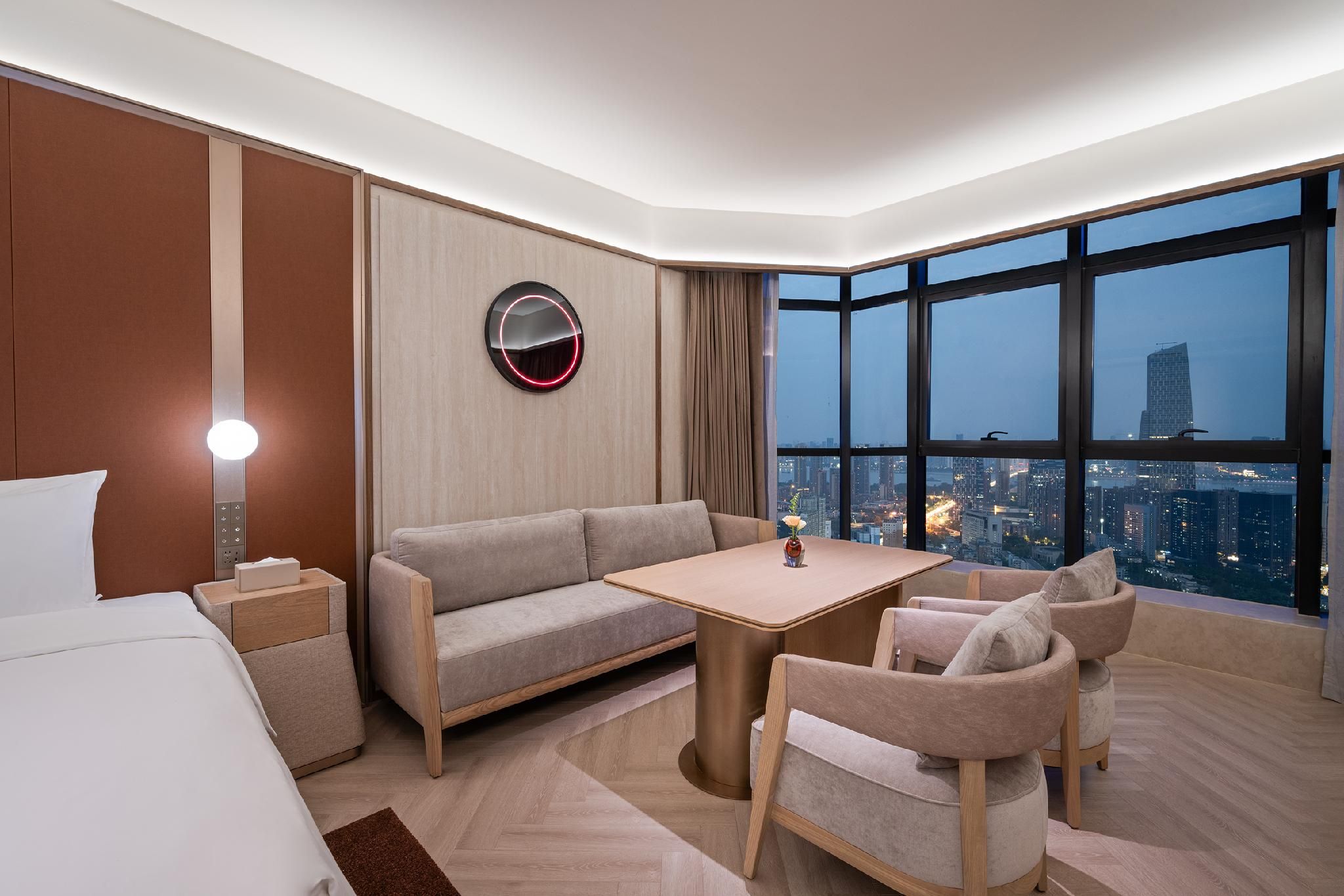 Executive King Room with River View