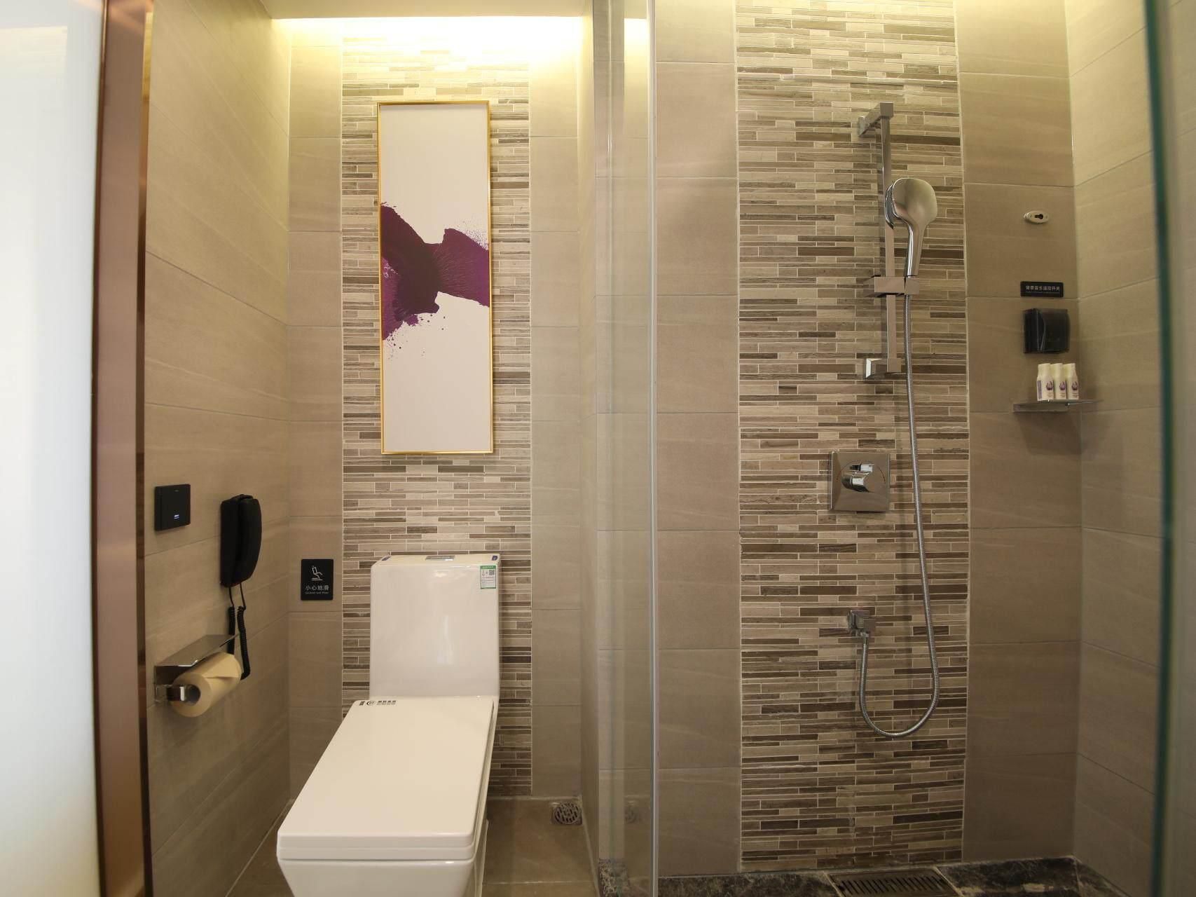 WH - Deluxe Room Twin