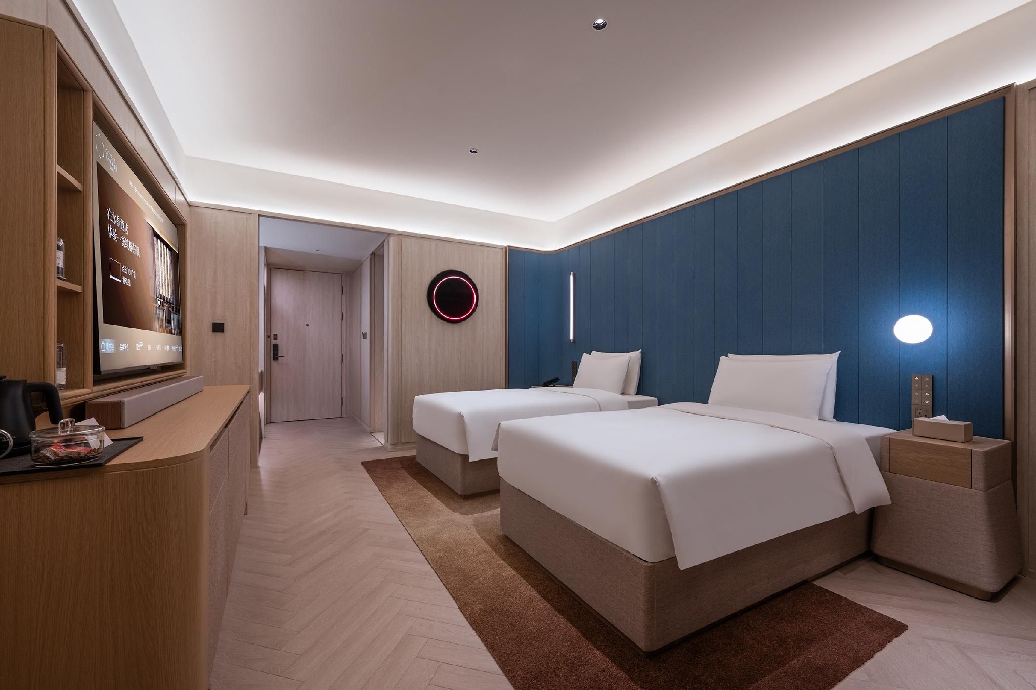 Superior Twin Room with City View