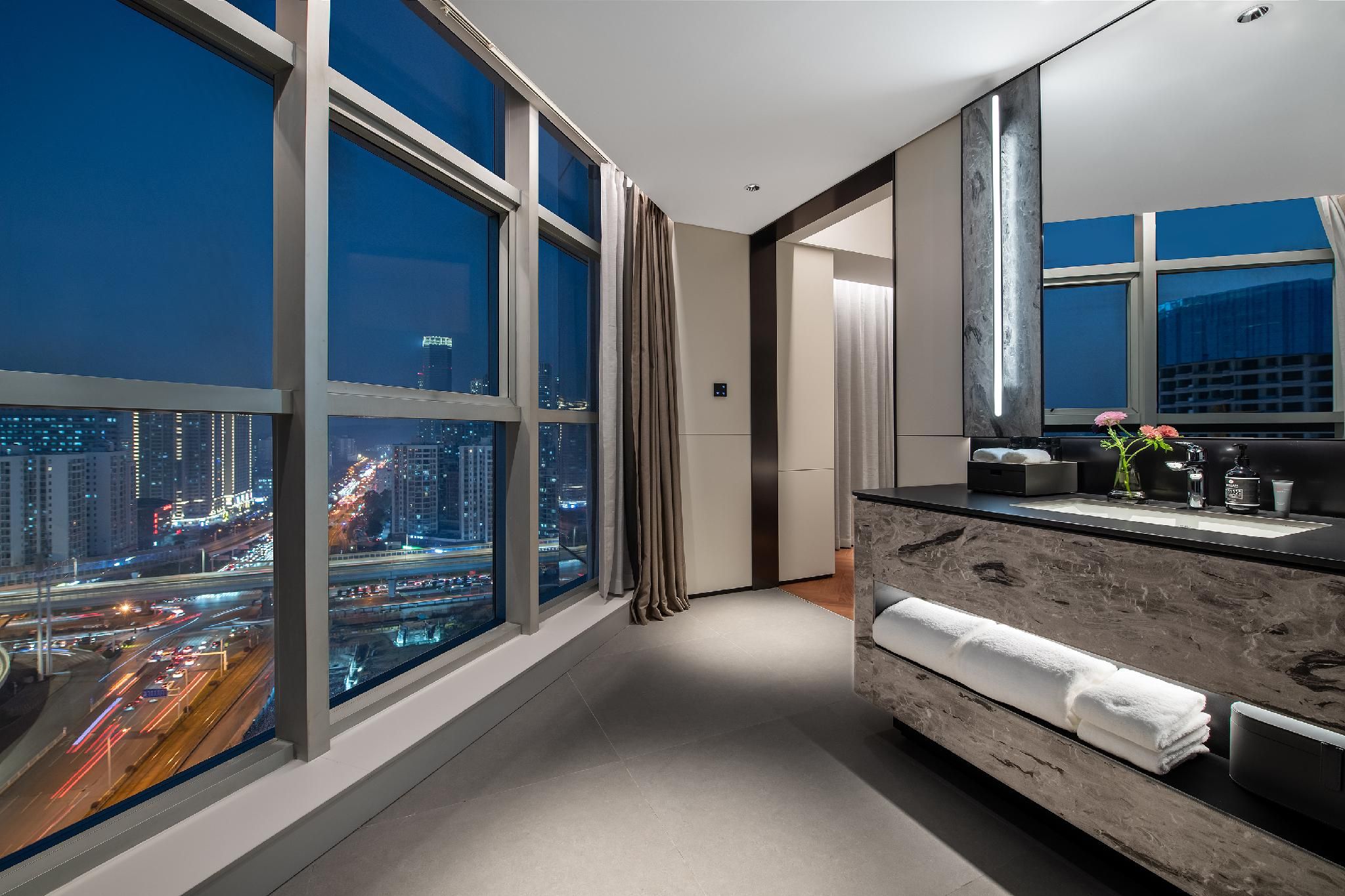 Intercity Queen Room