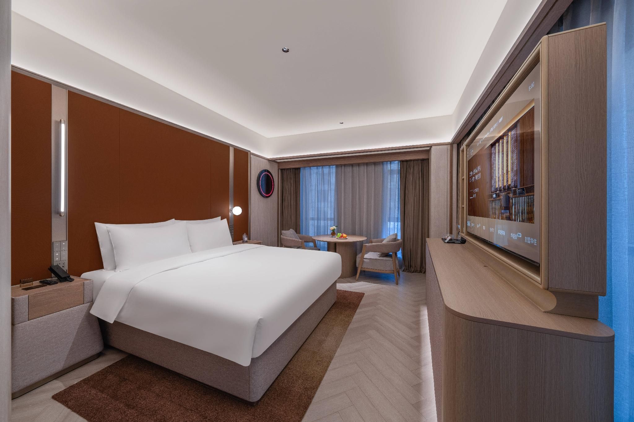 Huazhu - Deluxe Bed Room With View