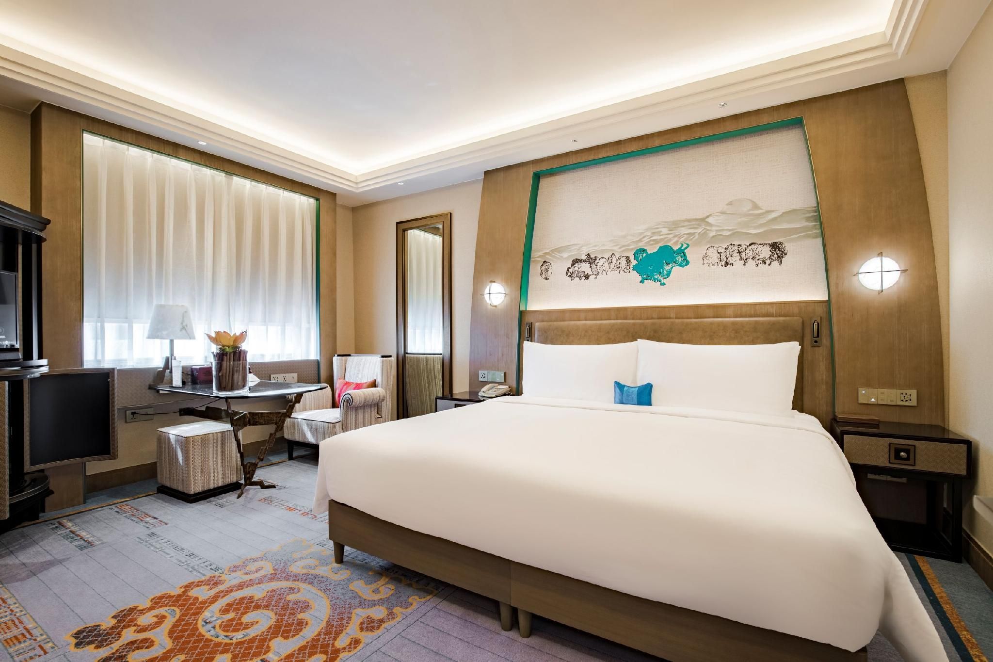 Potala Palace Starlight King Room