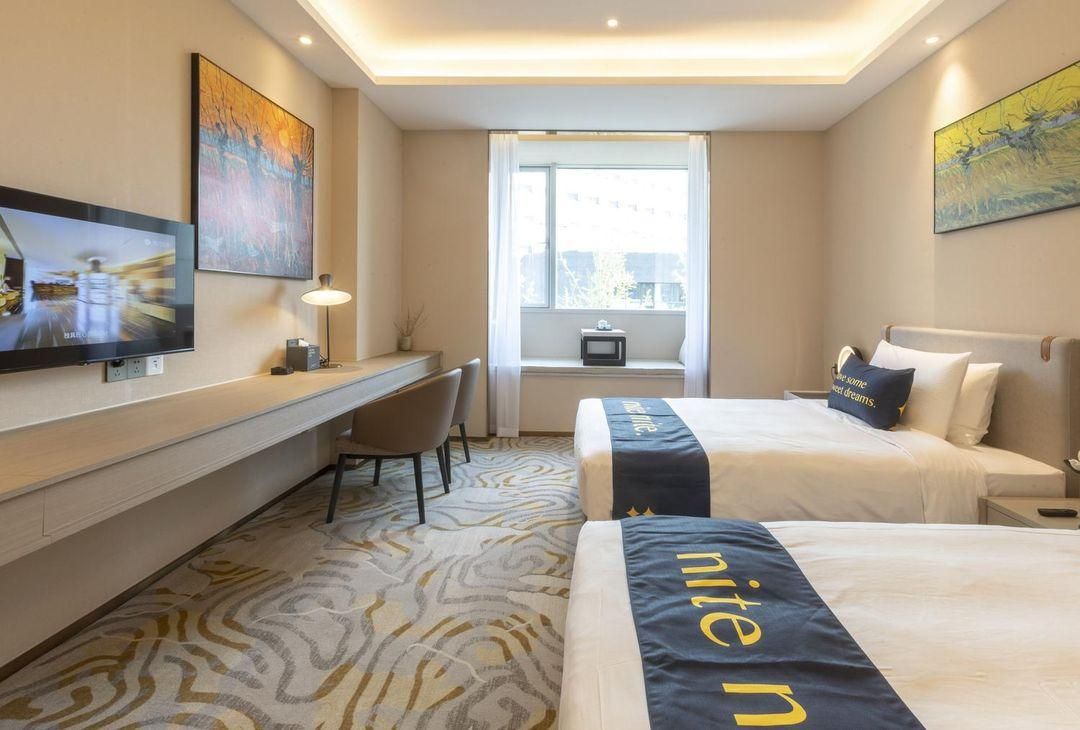 Superior 2-bed Room