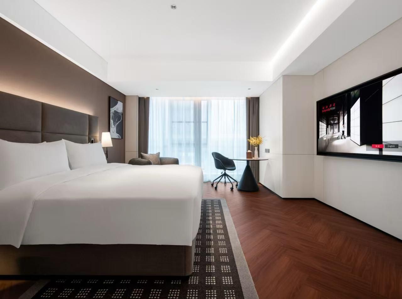 Intercity Superior Queen Room