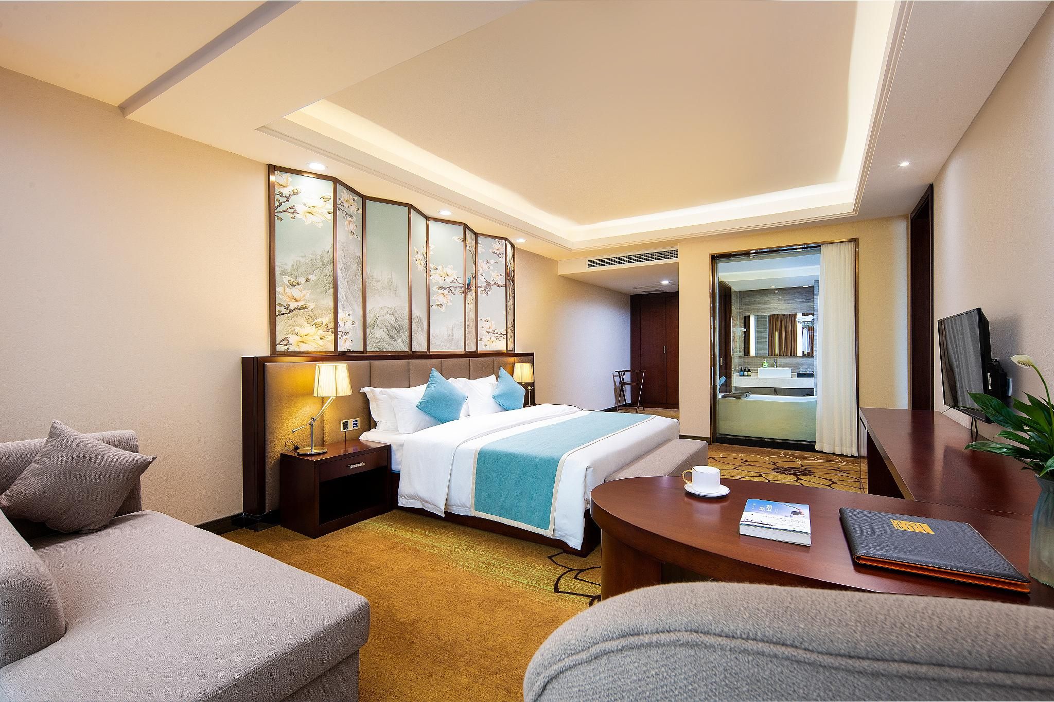 King Suite with Sofa Bed