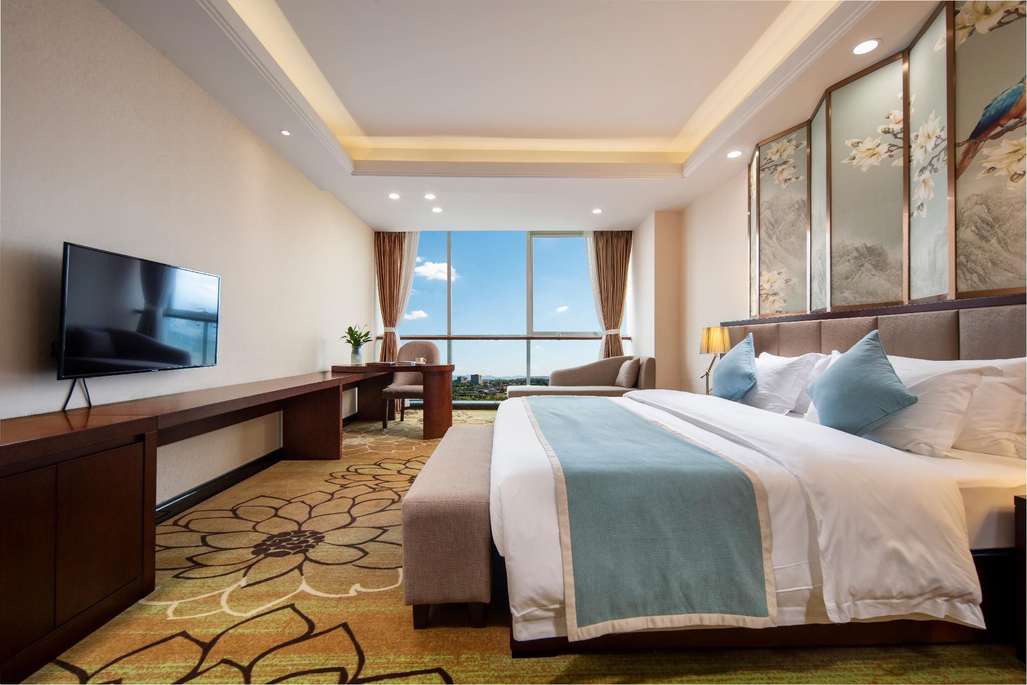 King Suite with Sofa Bed