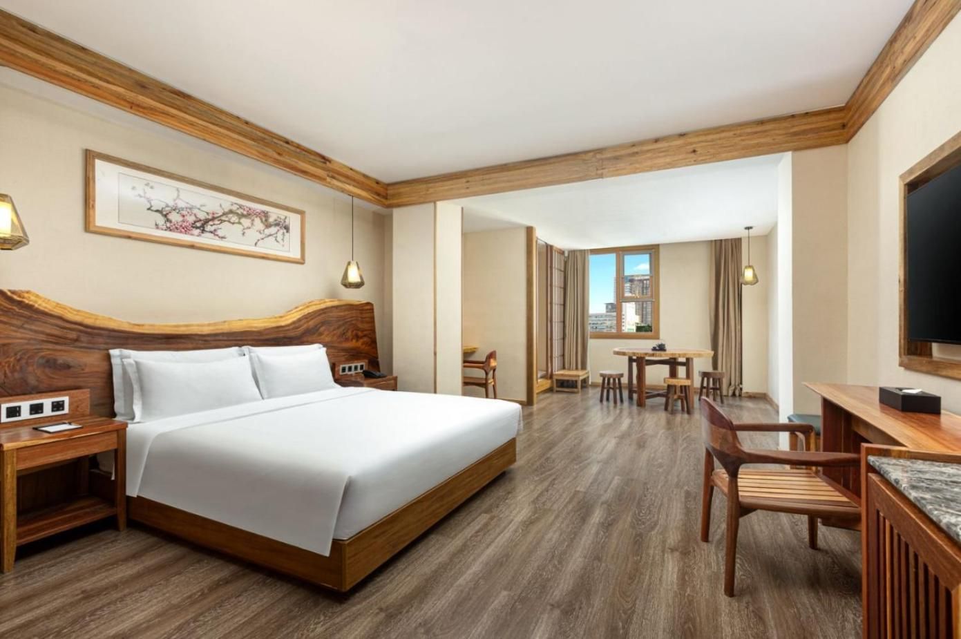 1 King Bed and 1 Single Bed, Deluxe Suite, Non-Smoking