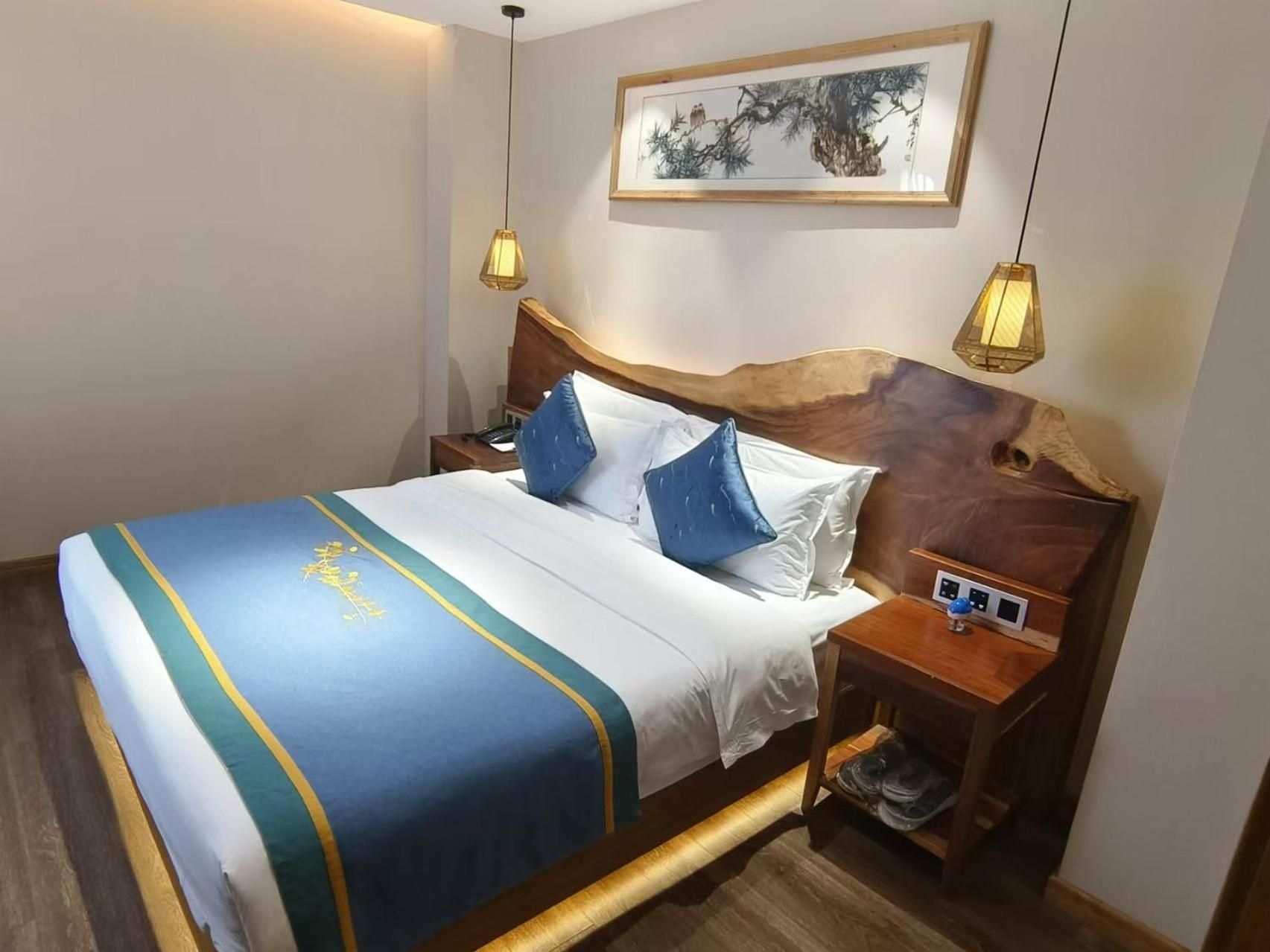 Three-Bedroom Suite with One King Bed, One Double Bed and One Single Bed - Non-Smoking