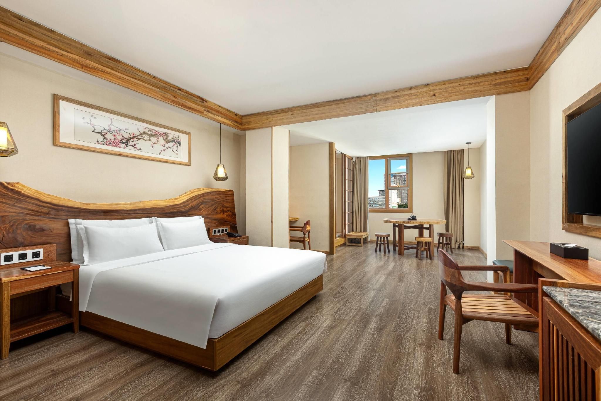 1 King Bed and 1 Single Bed, 2-Bedroom, Suite, Non-Smoking