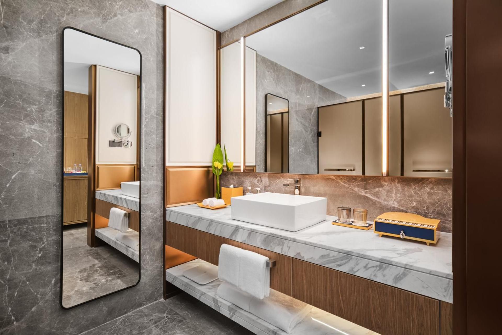 voco Chengdu Jiuyanqiao by IHG Standard Room 3