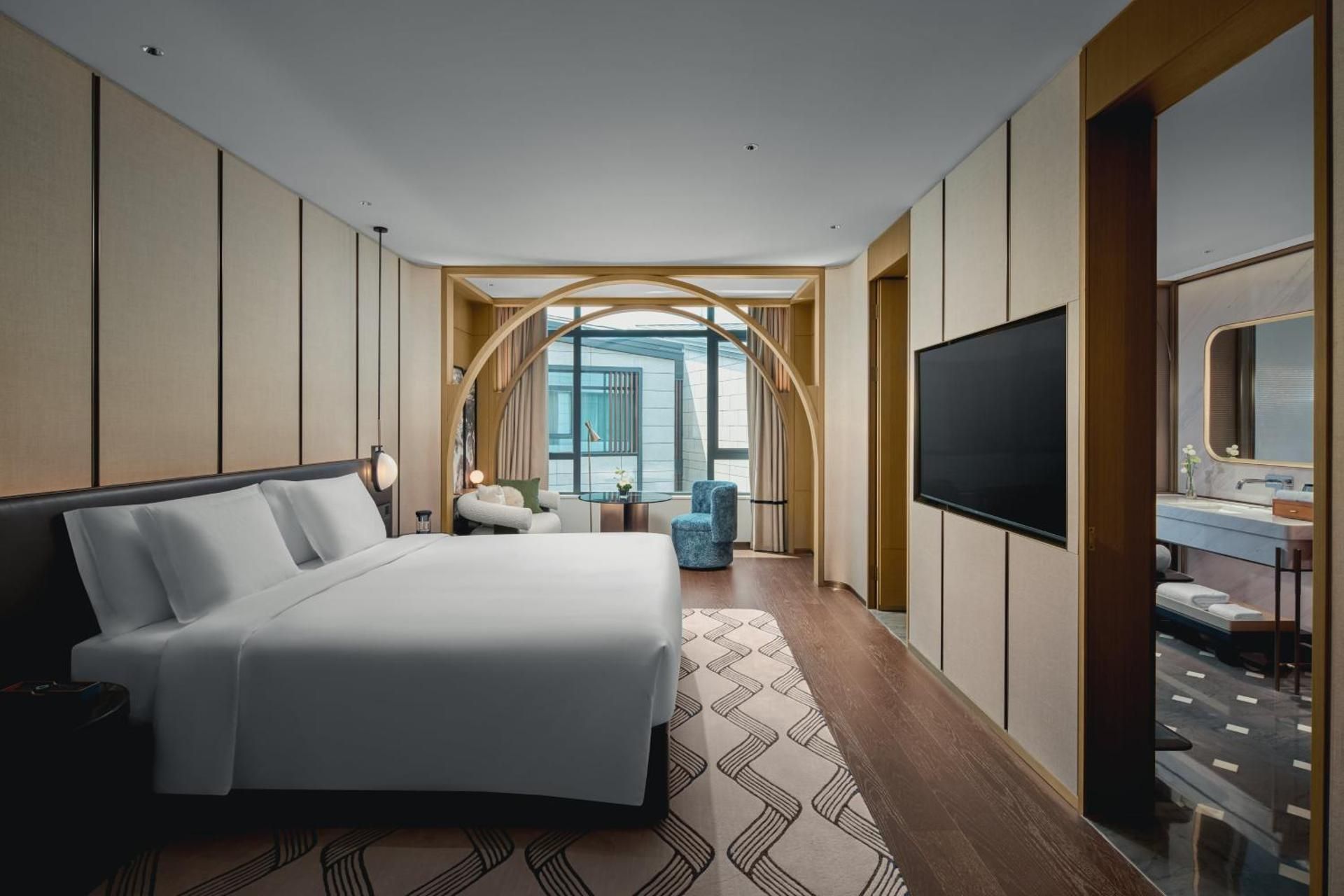Premium King Room