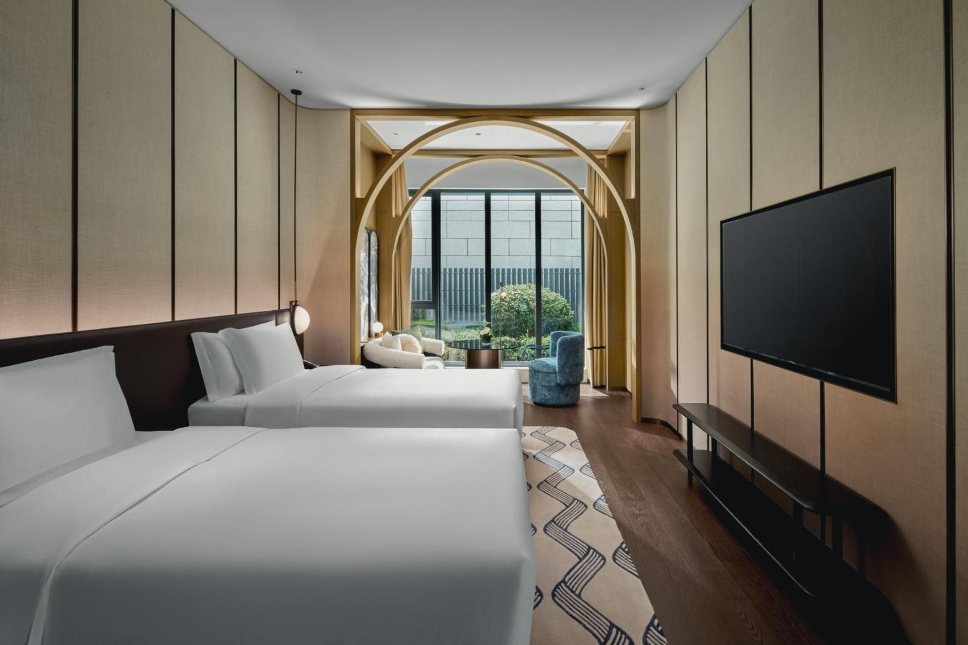 Standard Double Room with Two Double Beds and Garden View