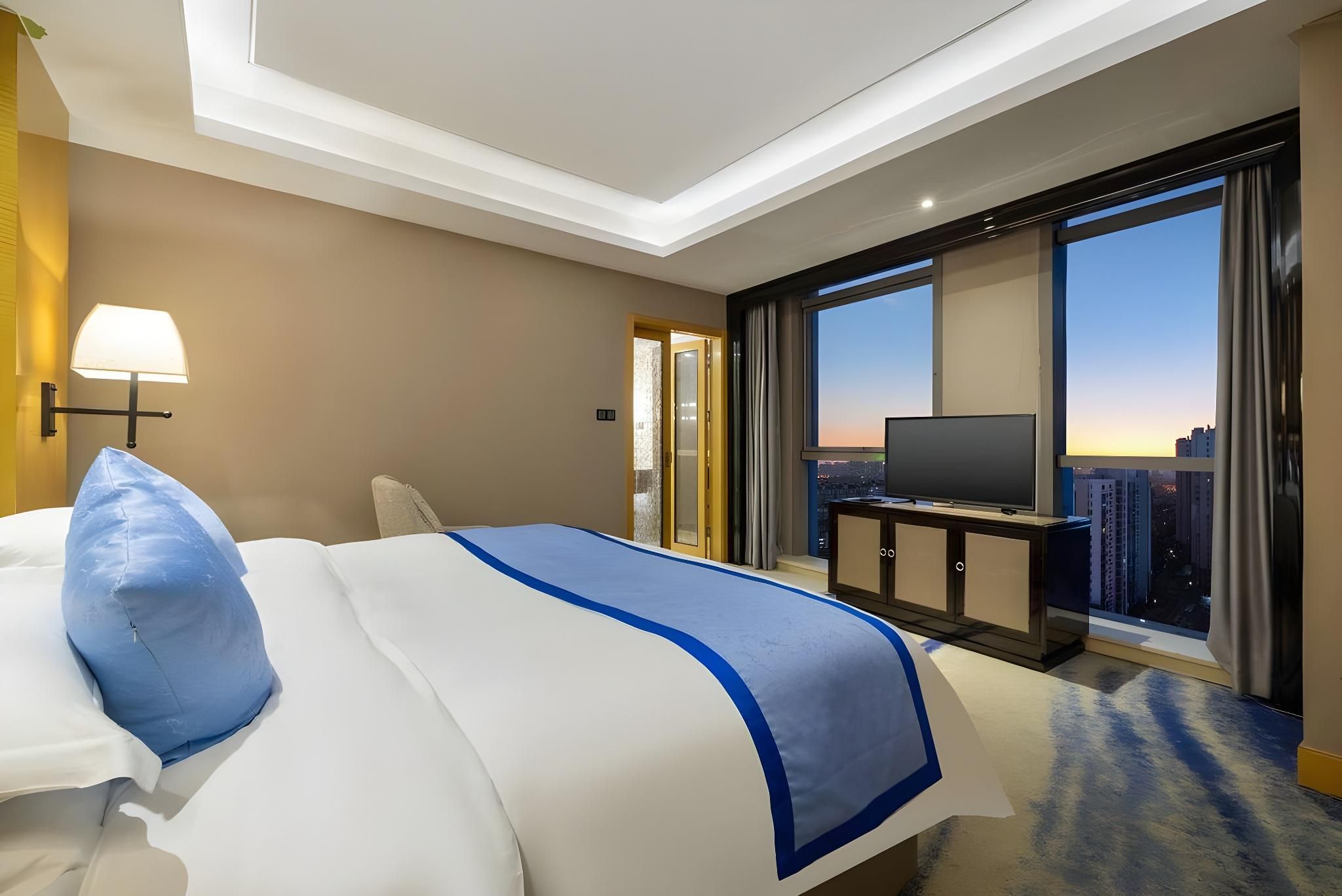 Parent-child Family Suite