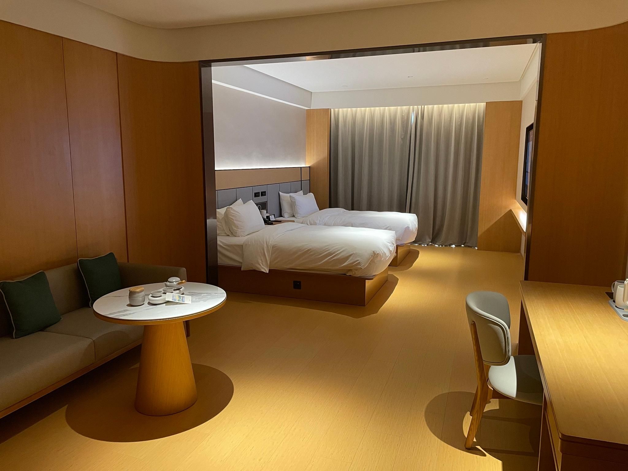 Huazhu - Business Twin Room
