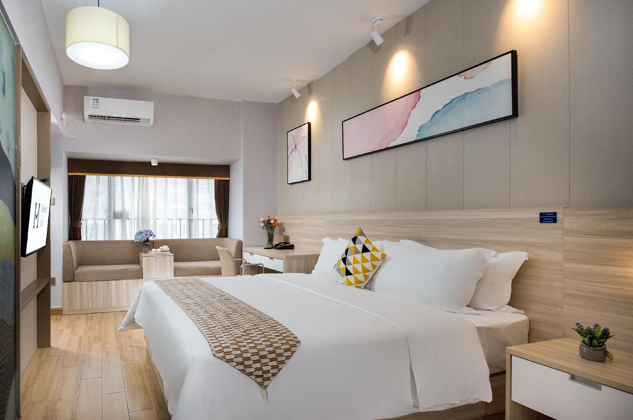 Deluxe Queen Rooms