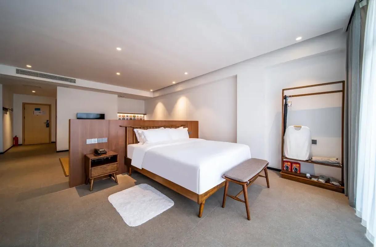 Business Suite Room