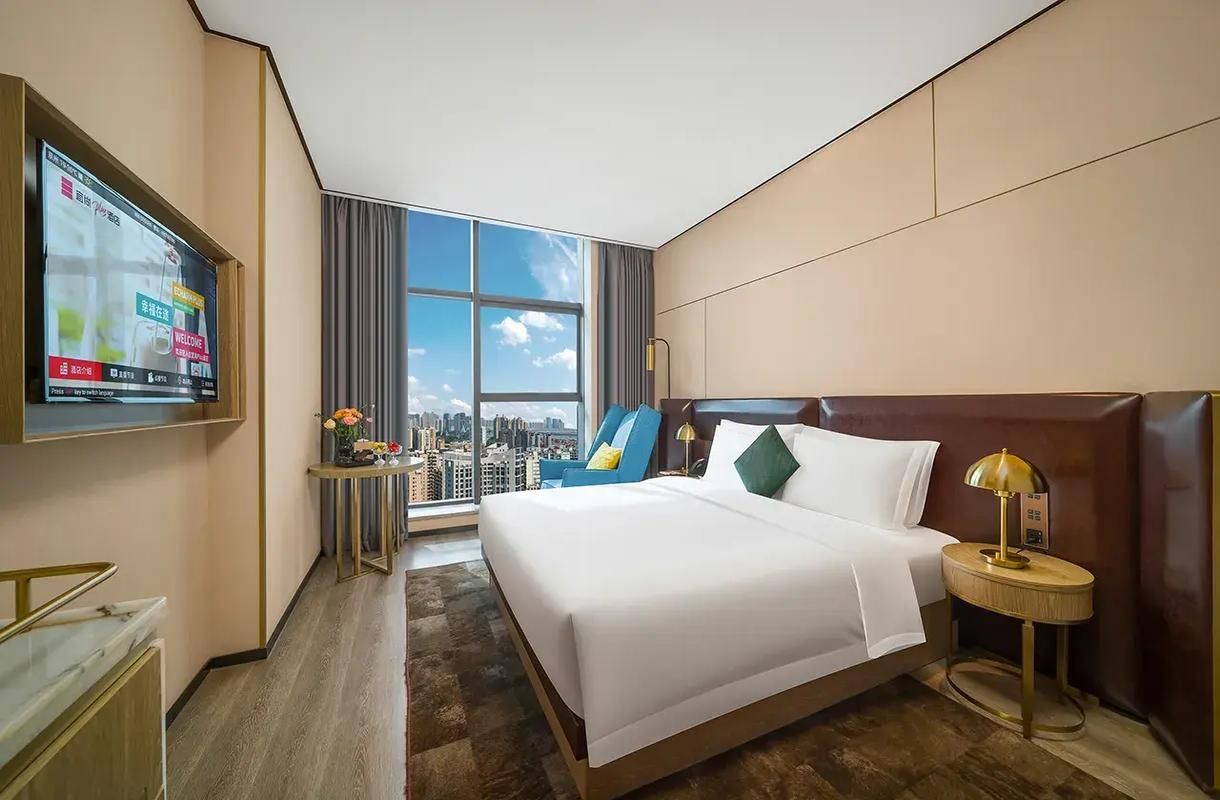 Business King Room
