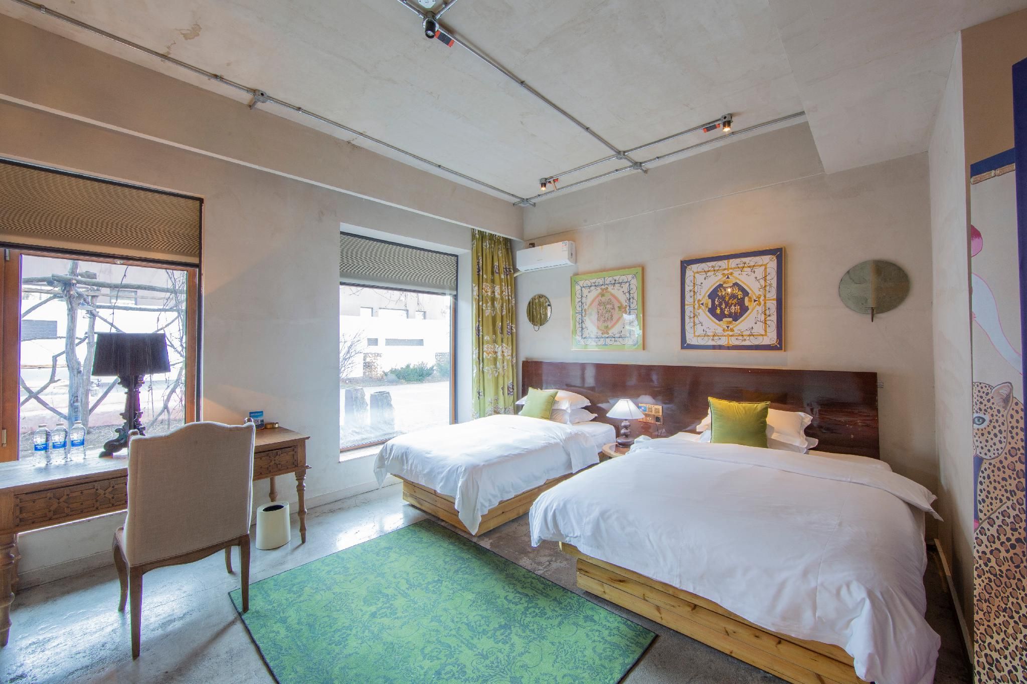 2 Bed Twin Superior Room