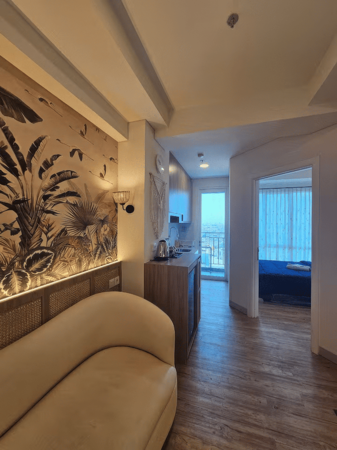 One Bedroom Apartment