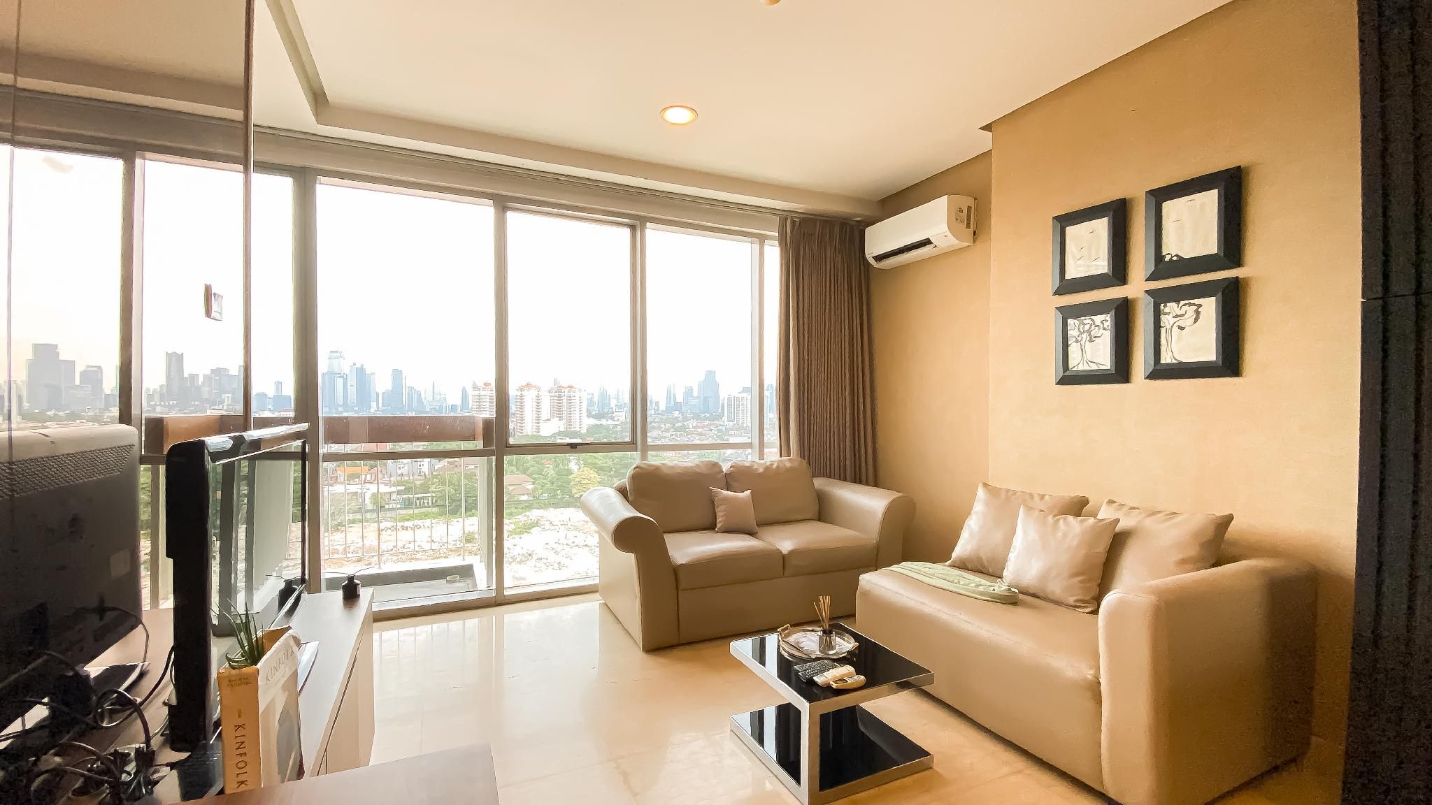 Elegant Studio at Kemang Mansion By Travelio